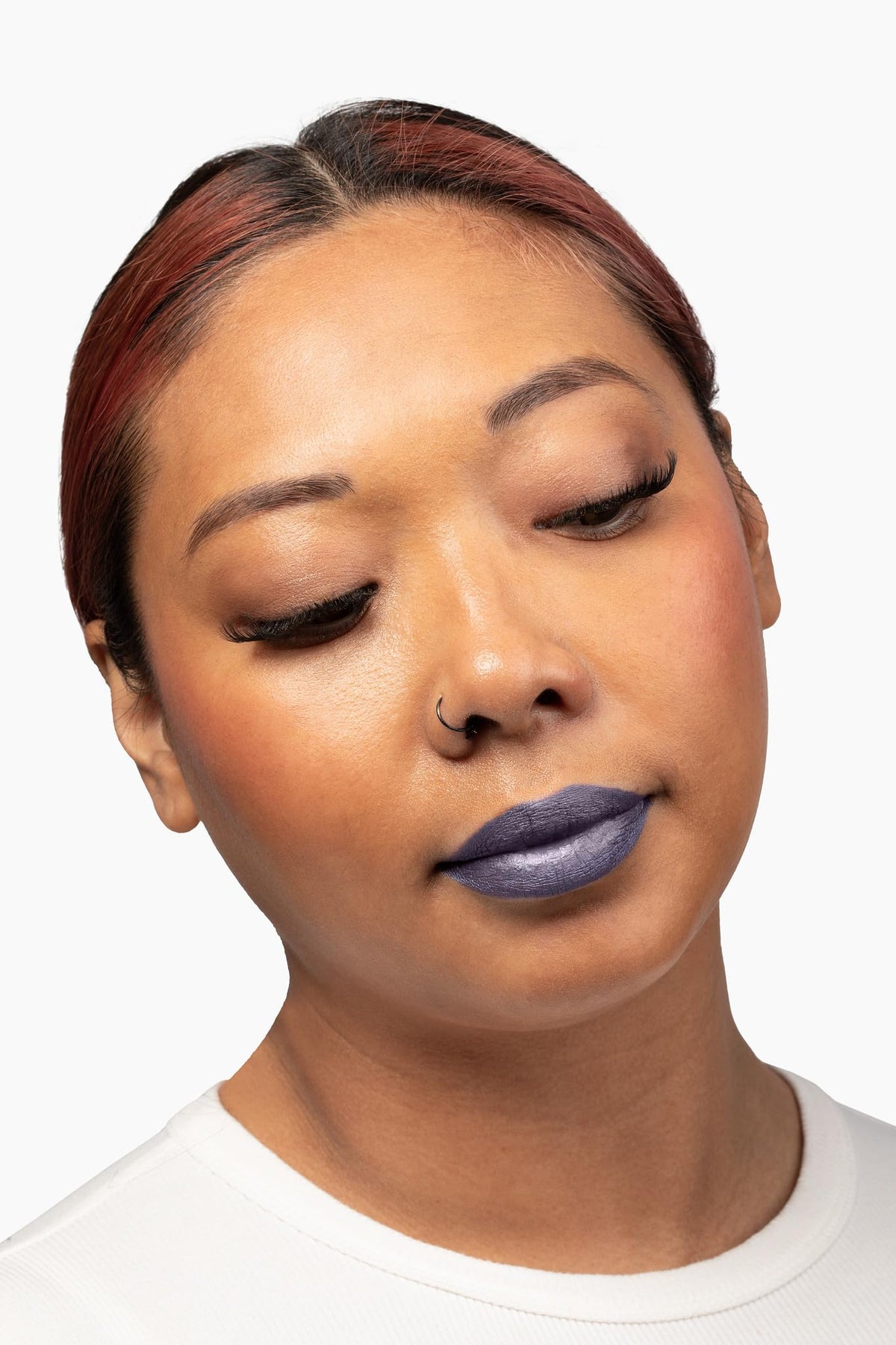 Aromi Violet Plum Metallic Liquid Lipstick | Dark Purple Lip Color with a Shimmery Finish, Vegan, Cruelty-free, Long-Lasting and Smudge Proof Lipstick Beauty & Personal Care Aromi