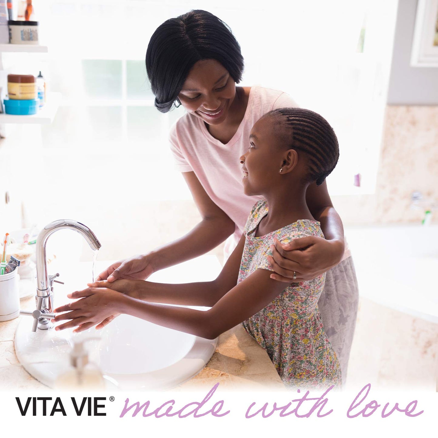 VITA VIE Body Wash, Lemon Scent, Antibacterial Soap for Hands and Forearms With Hazel, Willow Bark Extract, and Tea Tree Oil, Clean Nourishing Beauty & Personal Care VITA VIE