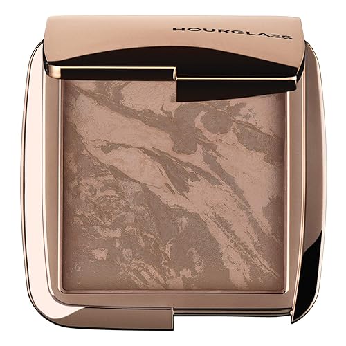 Hourglass Ambient Lighting Bronzer in Nude Bronze Light. Highlighting Bronzer for a Natural Sun-Kissed Glow. Vegan and Cruelty-Free. Beauty & Personal Care HOURGLASS