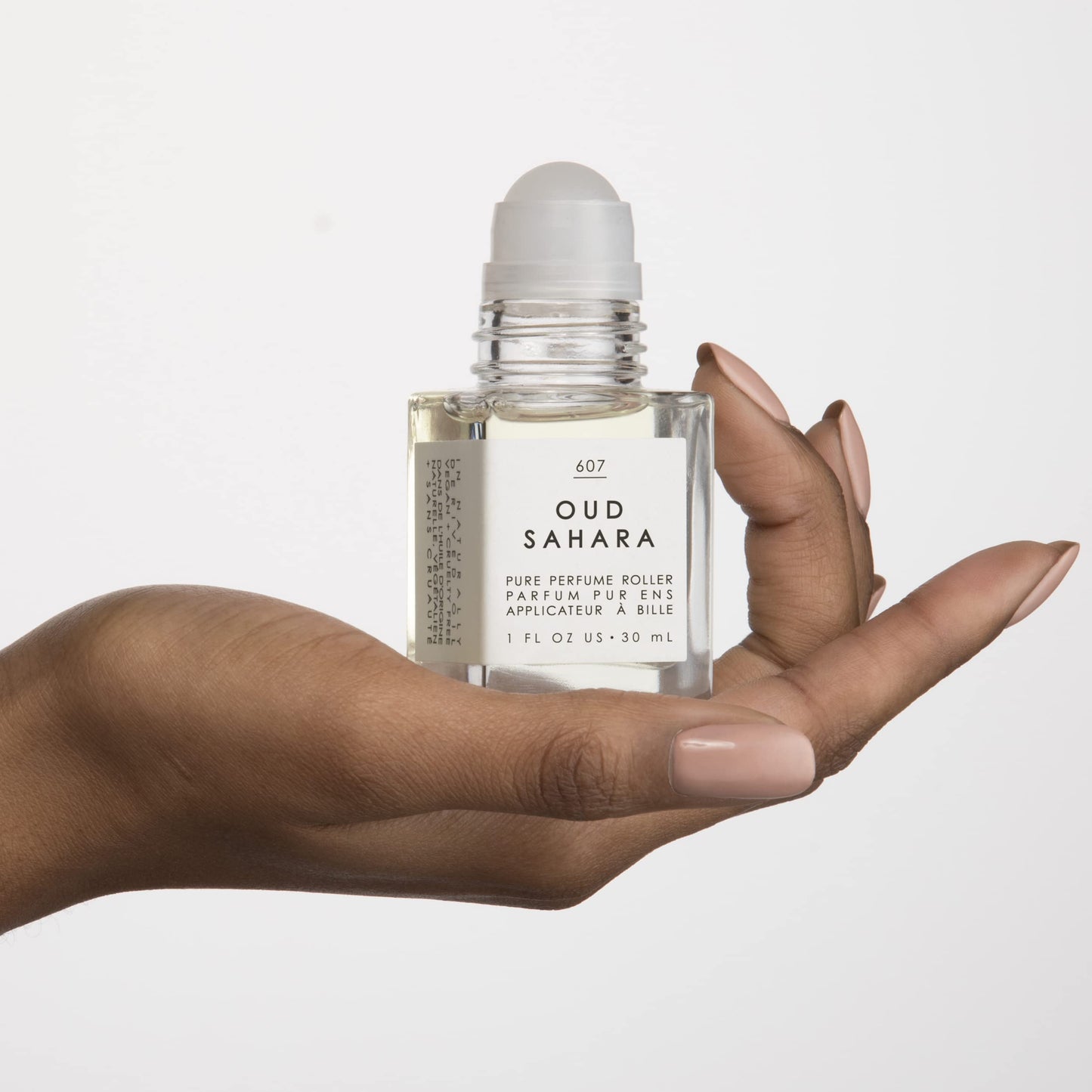 Le Monde Gourmand Oud Sahara Perfume Oil - 1 fl oz (30ml) - Seductive, Spicy with Vanilla, Amber and Bergamot Fragrance Notes Beauty & Personal Care Le Monde Gourmand
