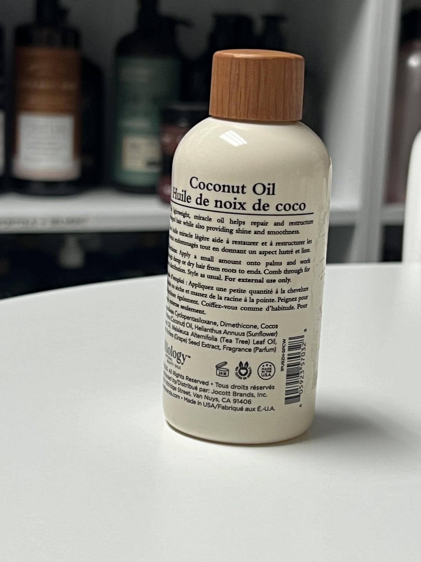 Oliology Coconut Hair Oil - Meds Split Ends, Controls Frizz, Hydrates & Softens - Lightweight Formula Helps Repair Distressed Hair from Heat Styling Beauty & Personal Care Oliology