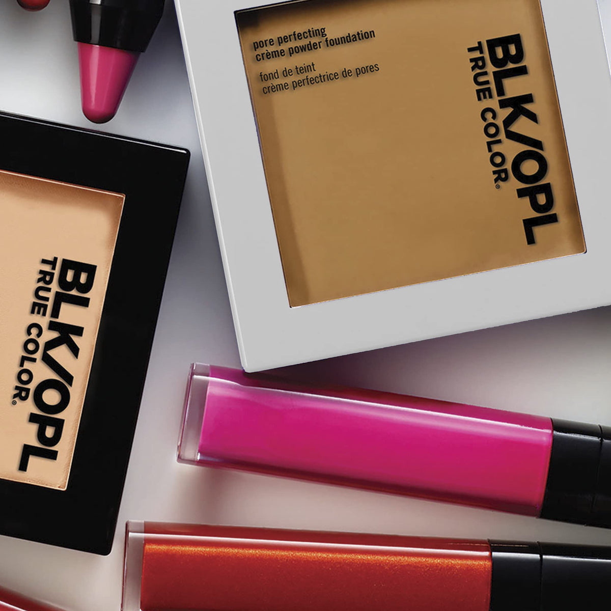 BLK/OPL TRUE COLOR Pore Perfecting Powder Foundation SPF 15, Heavenly Honey - enriched with Vitamins C & E, cruelty-free