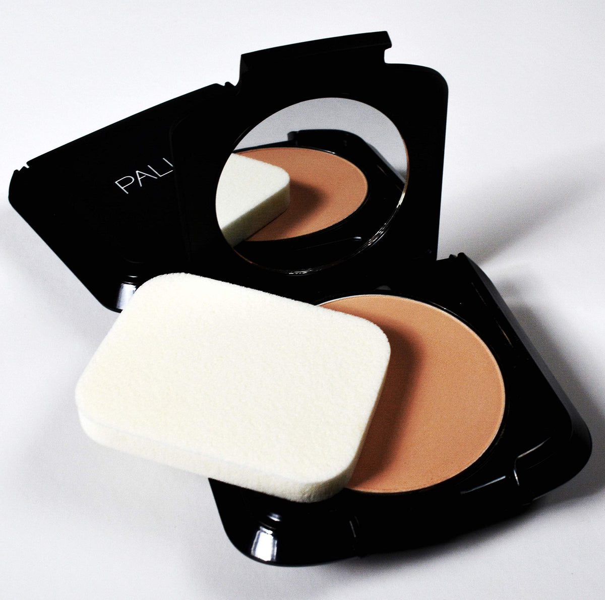 Palladio Dual Wet and Dry Foundation with sponge and Mirror, Squalane Infused, Apply Wet for Maximum Coverage or Dry for Light Finishing and Touchup Beauty & Personal Care Palladio