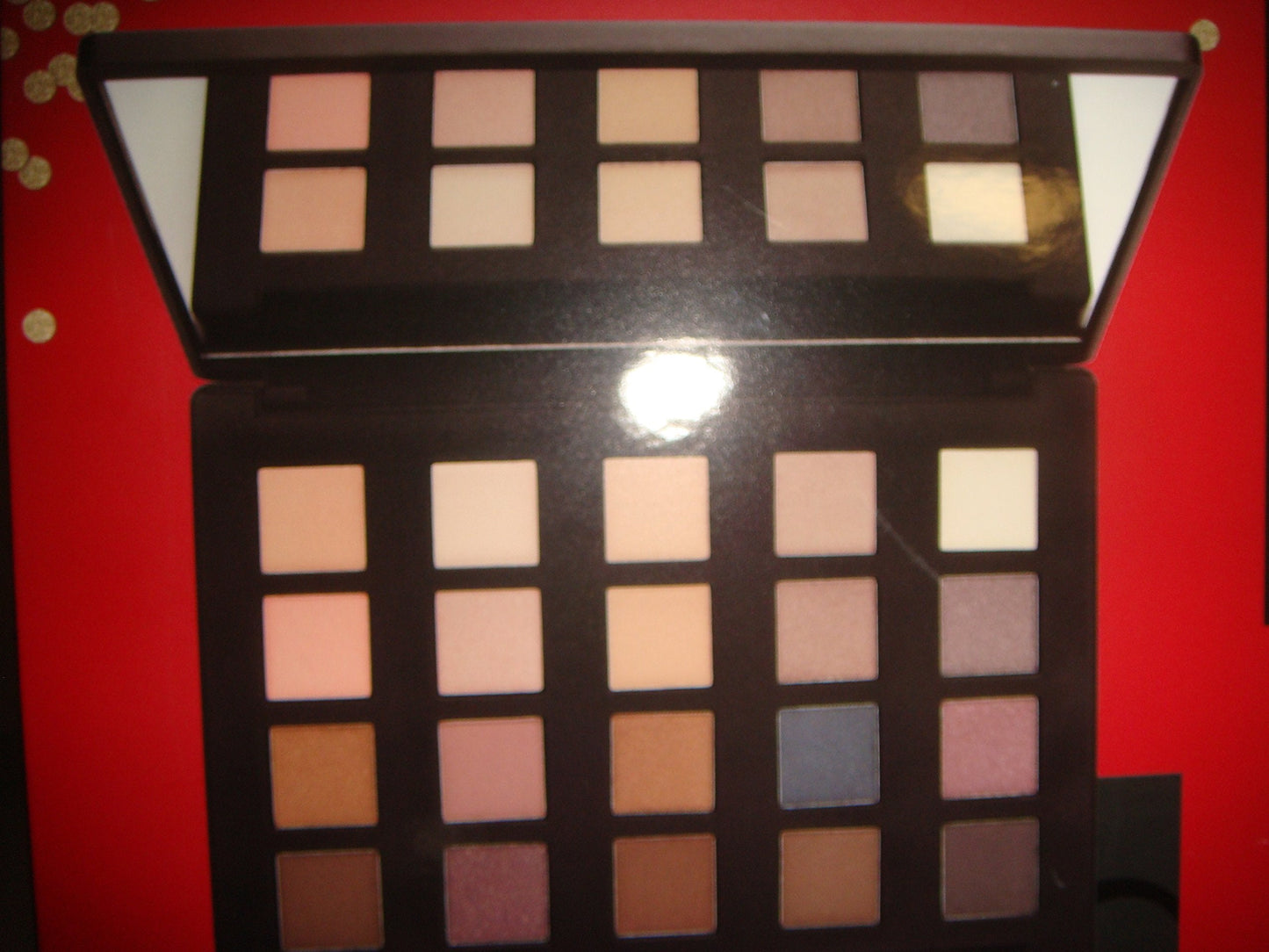 e.l.f. love your look Merry & Bright Beauty & Personal Care e.l.f.