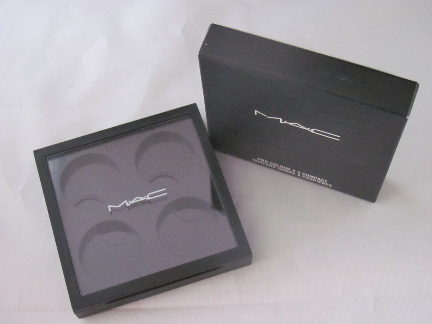 MAC Pro Colour X4 Compact for Pro Pan Shadows Beauty & Personal Care MAC