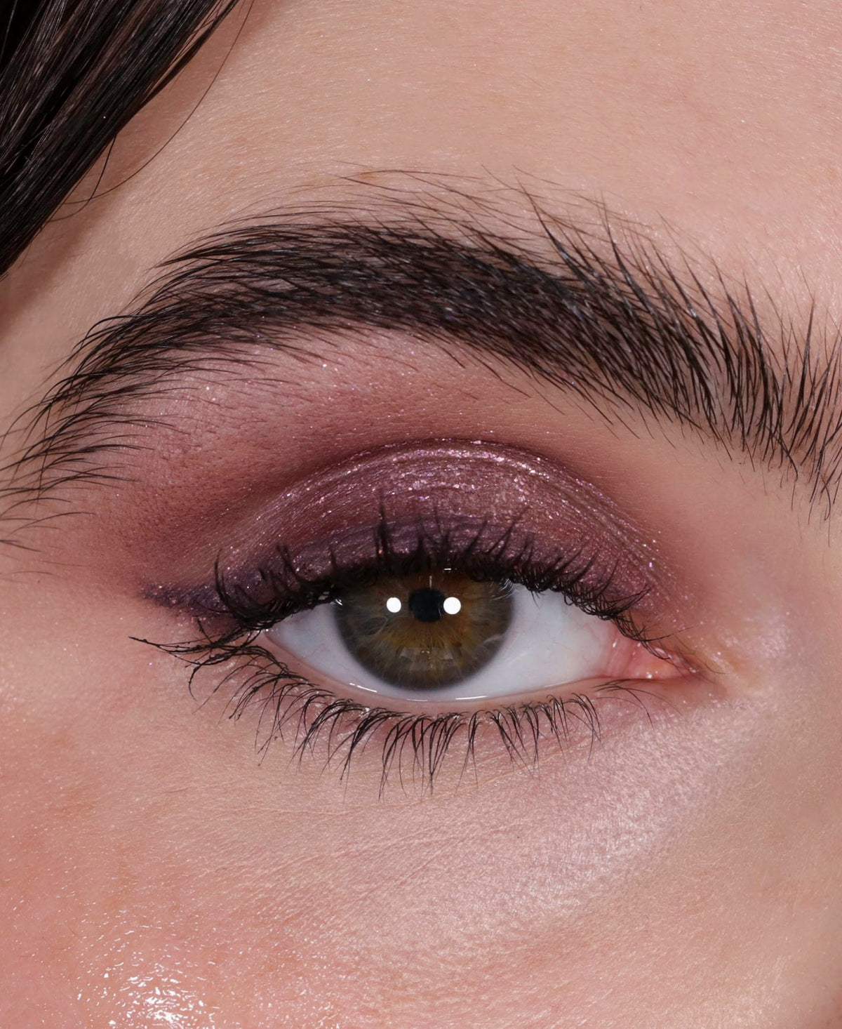Wander Beauty Double Date Eye Shadow Duo - Wink/BAE (Holographic Purple Pearl + Plum Amethyst) - Satin Shimmer Eyeshadow