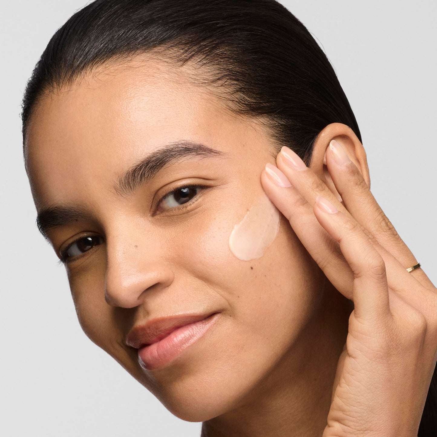 Estée Lauder Revitalizing Supreme+ Bright Radiance Power Soft Cream | Face Moisturizer with Vitamin C | Targets Dark Spots & Dullness, 1.7 Ounce Beauty & Personal Care Estée Lauder