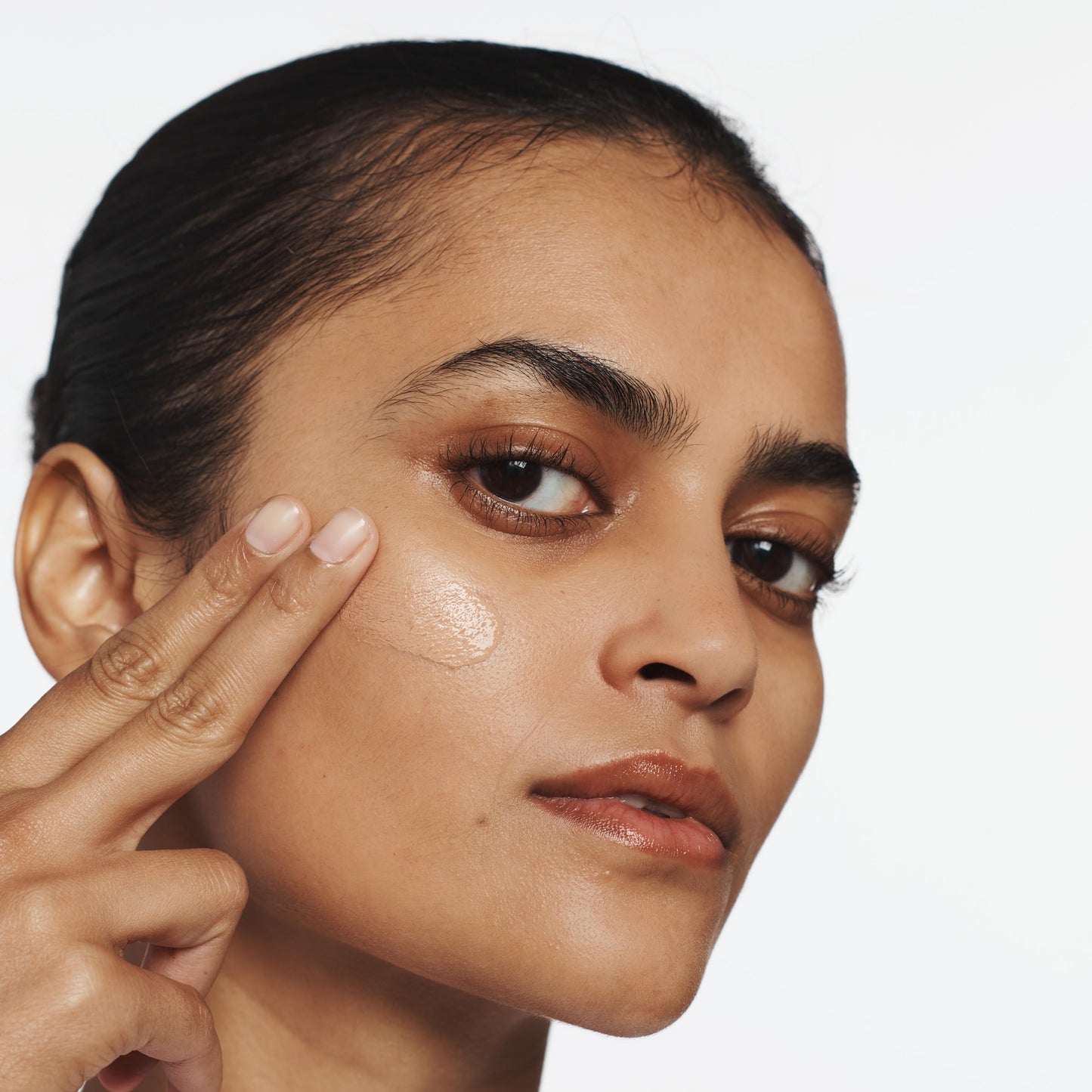 Clinique Superbalanced Oil Free Liquid Foundation Makeup For Dry to Oily Skin Types | Hydrating + Moisturizing | Moderate Coverage + Natural Finish Beauty & Personal Care Clinique