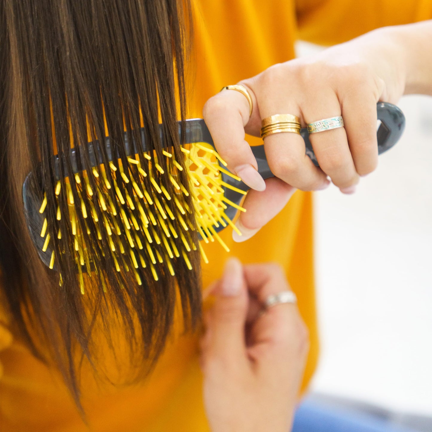FHI Heat UNbrush Detangling Brush for Pain-Free Brushing on All Wet or Dry Hair Types - Durable DuoFlex Anti-Static Bristles, Lightweight Handle Beauty & Personal Care FHI Heat