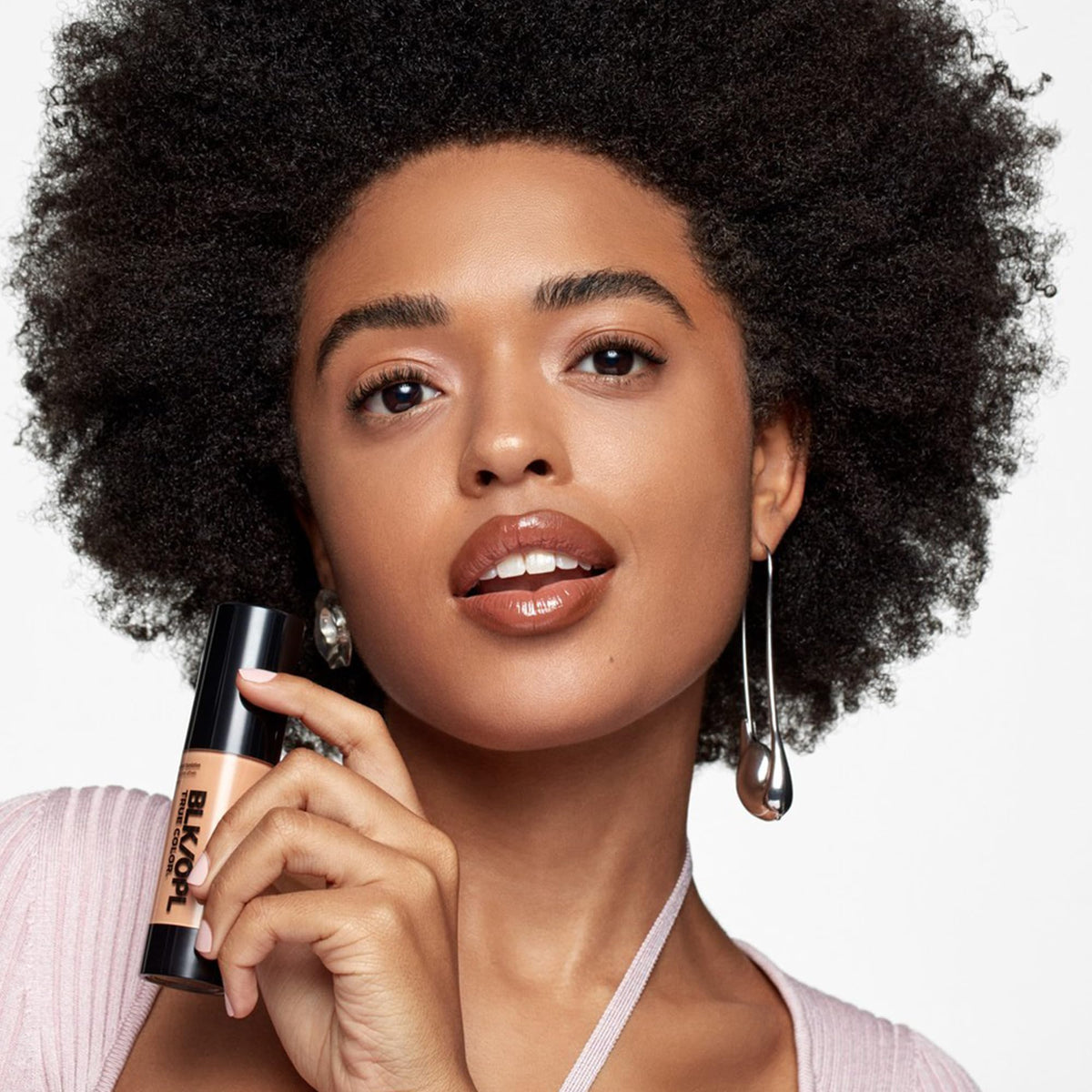 BLK/OPL TRUE COLOR Pore Perfecting Liquid Foundation, Black Walnut - enriched with Vitamins C & E, paraben-free, fragrance-free, cruelty-free Beauty & Personal Care Black Opal