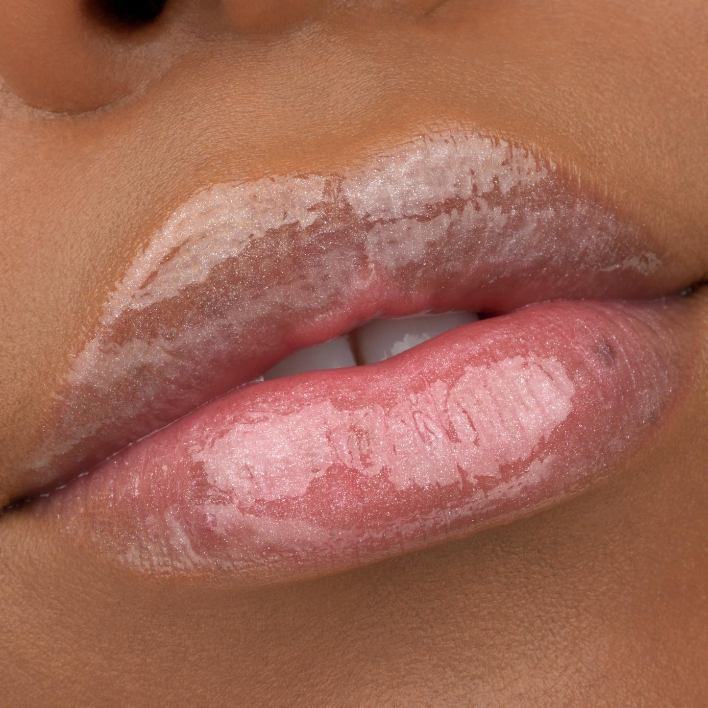 essence - What the Fake! Plumping Lip Filler - Lip Gloss for Full, Voluminous Lips - Translucent Pearly Finish - Vegan & Cruelty Free, Gluten Free Beauty and Personal Care Essence Cosmetics