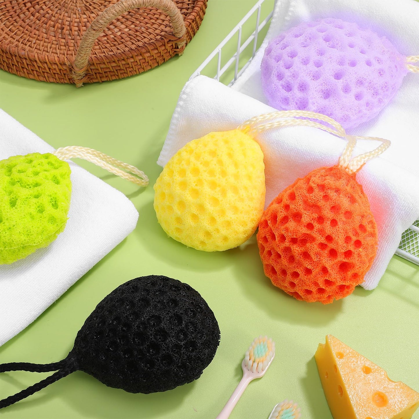 CTIRCHIU 5pcs Colorful Exfoliating Body Scrub Sponges Shower Loofah Pouf Skin Cleaning Scrubbers for Women and Men Bathing Accessories Random Color Beauty and Personal Care CTIRCHIU