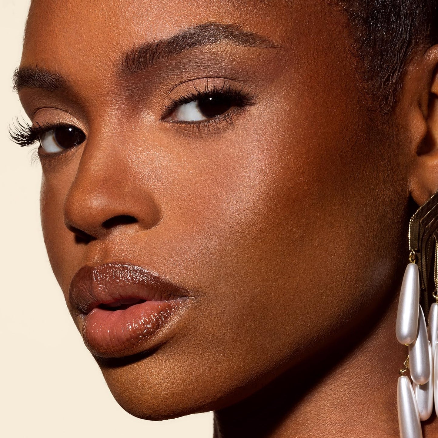 Morphe Hot Shot Sun Bronzing Drops - Waterweight Liquid Bronzer Drops with Niacinamide for Glowing Skin, Hydration & a Natural Radiant Finish - Rich Beauty & Personal Care MORPHE