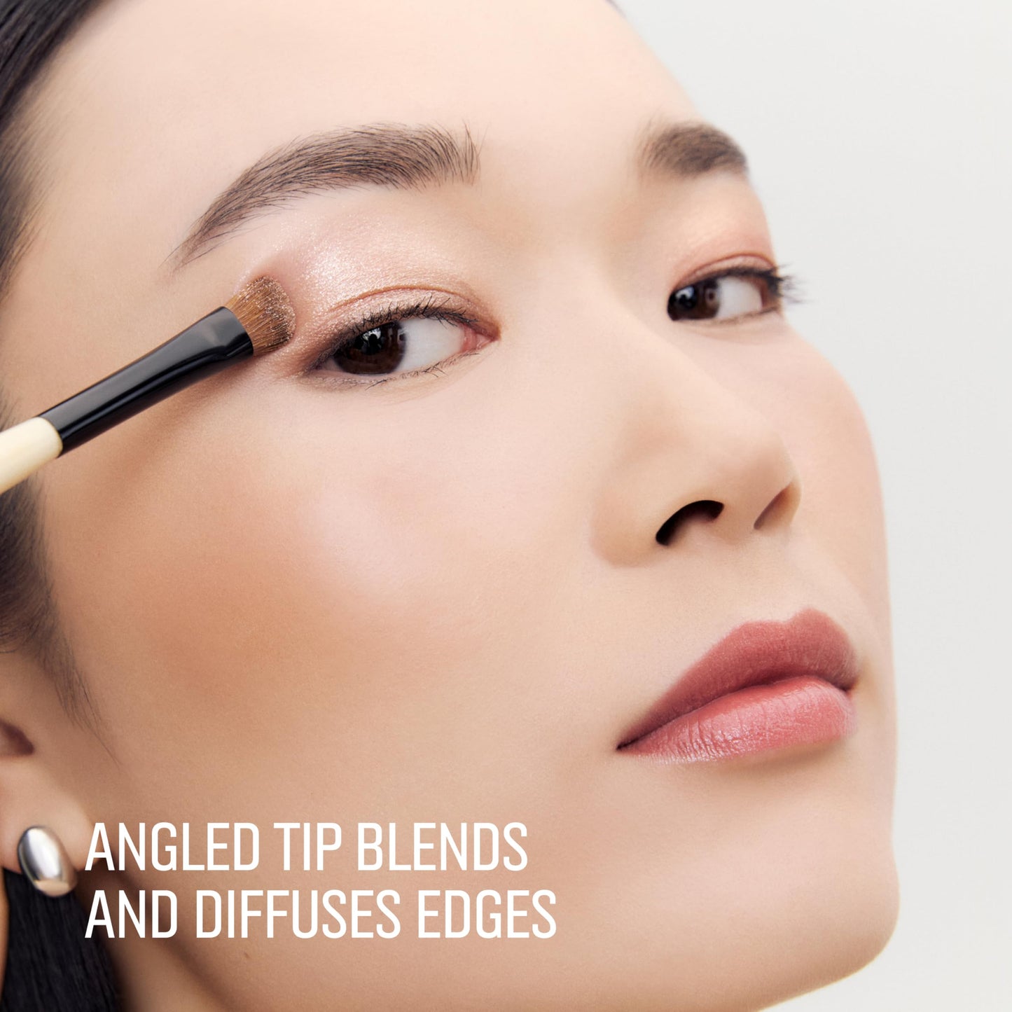 Bobbi Brown Angle Eyeshadow Brush | Contouring & Smudging Eye Contour Brush Beauty & Personal Care Bobbi Brown