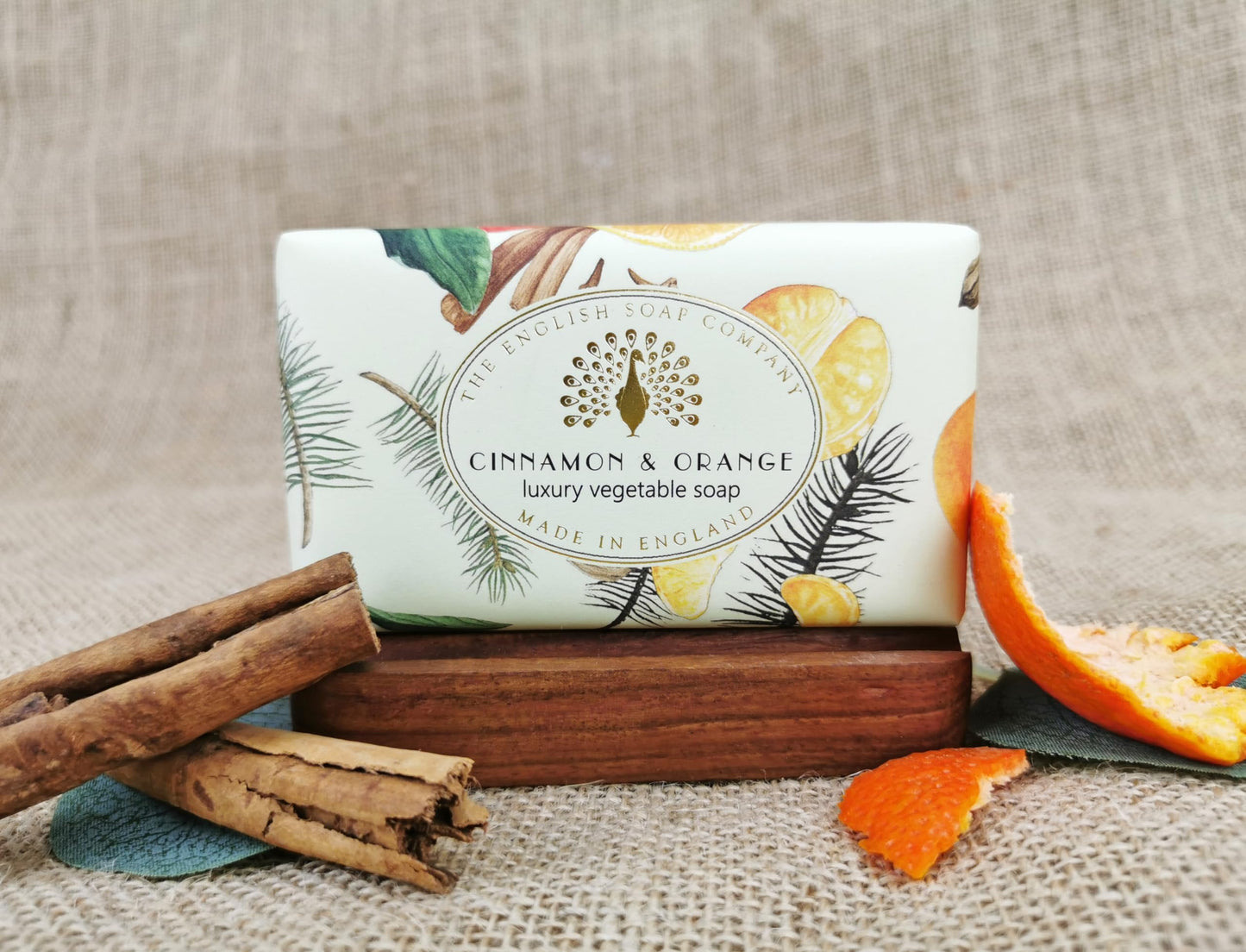 The English Soap Company Vintage Wrapped Soap Bar, Luxury Cinnamon Shea Butter Soap Bar, Moisturising Soap Bar for Face & Body, Cinnamon & Orange Beauty & Personal Care The English Soap Company