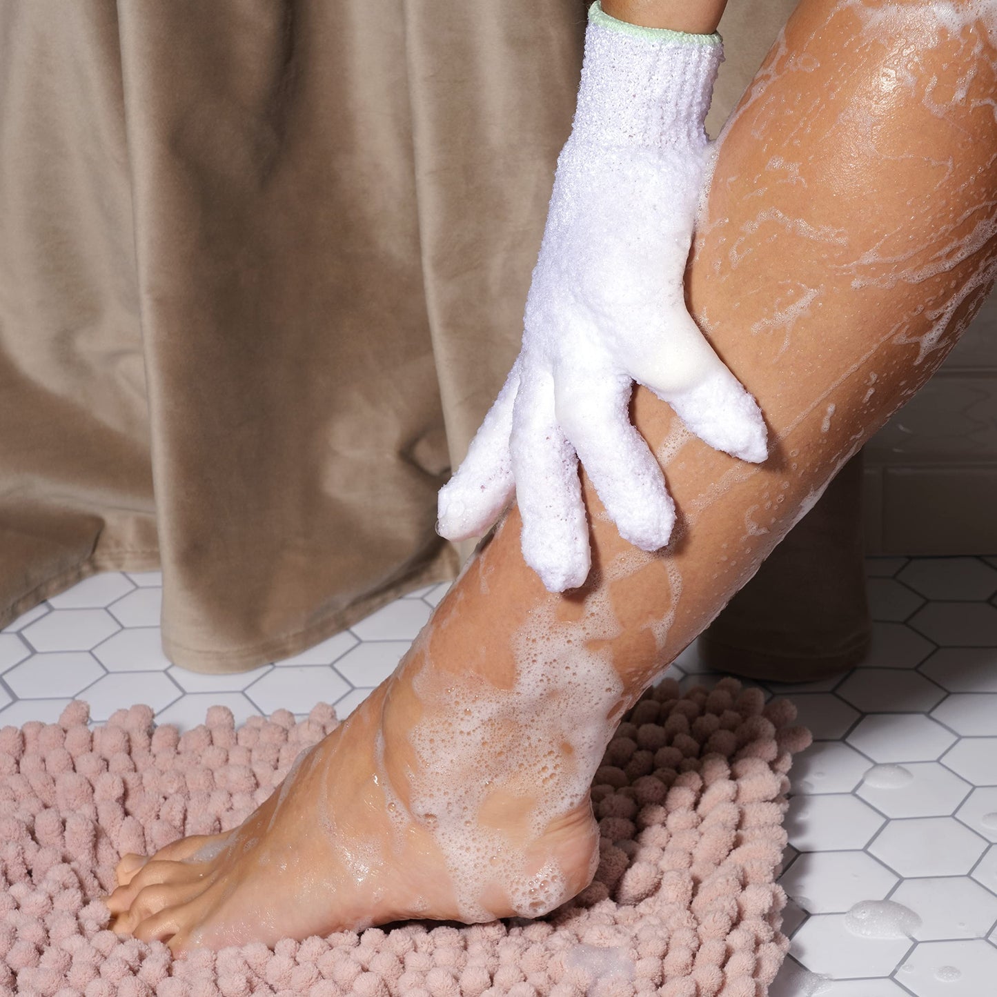 EcoTools Gentle Bath + Shower Gloves, Exfoliating Gloves Remove Dead Skin & Cleanse The Whole Body, Bath Gloves Infused with Avocado Oil to Scrub Beauty & Personal Care EcoTools