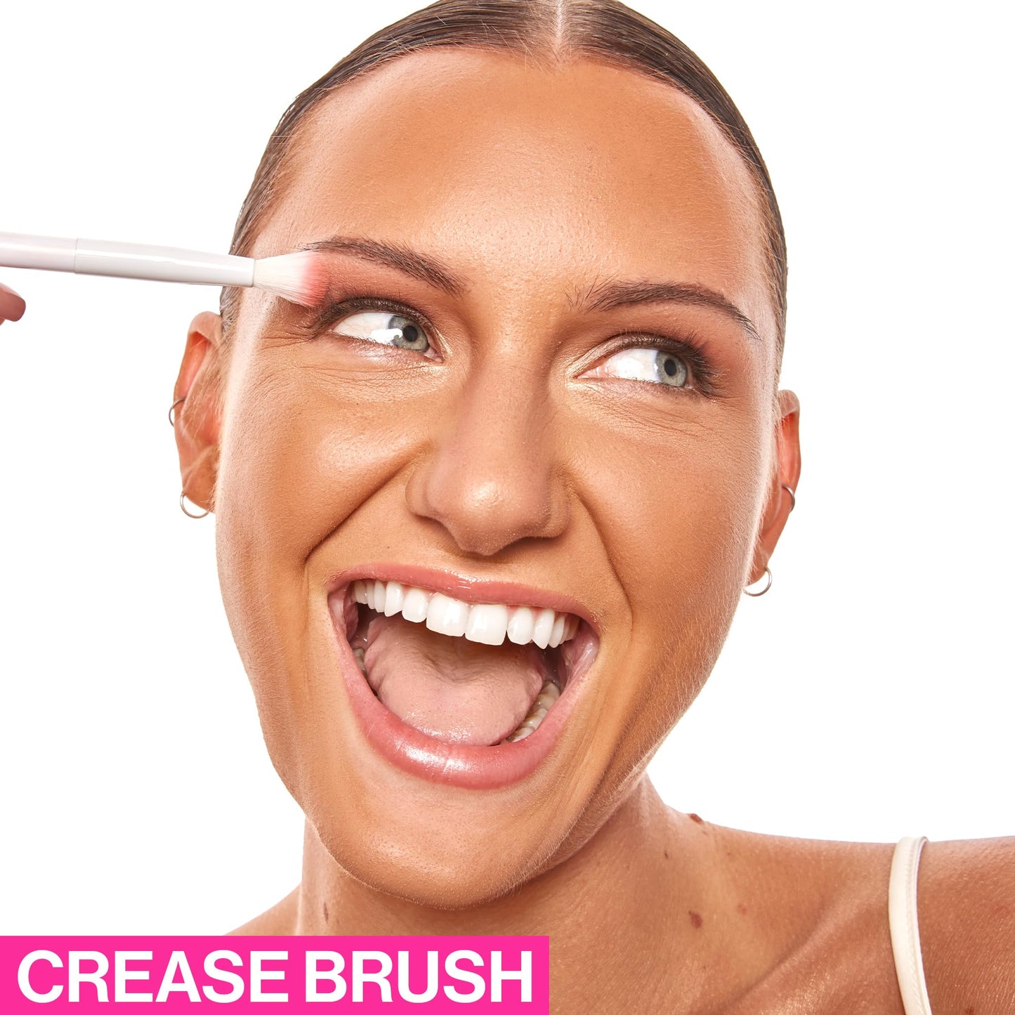 wet n wild Crease Brush,Expert Precision Eyeshadow Application, Firm Flat Bristles, Ergonomic Handle for Comfortable Precision Control, Cruelty-Free Beauty & Personal Care wet n wild