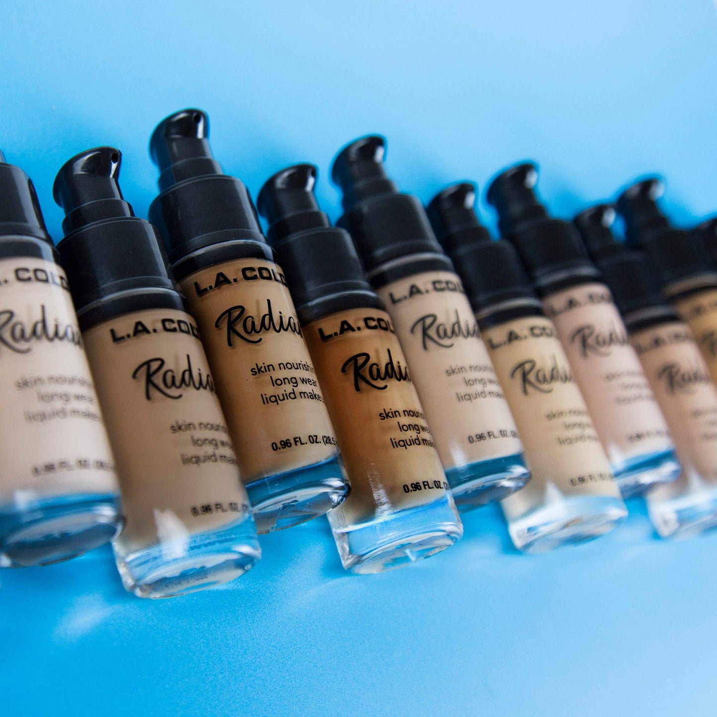 L.A. COLORS Radiant Liquid Makeup, Creamy Café CLM395 Beauty & Personal Care L.A. COLORS