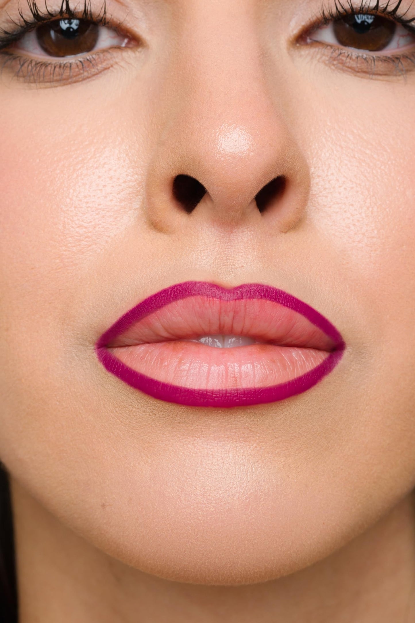 Jeffree Star Cosmetics Velour Lip Liner, Creamy Formula, Satin Finish, Long-Lasting, Peptide Complex, Mineral Oil-Free, Vegan & Cruelty-Free Beauty & Personal Care Jeffree Star