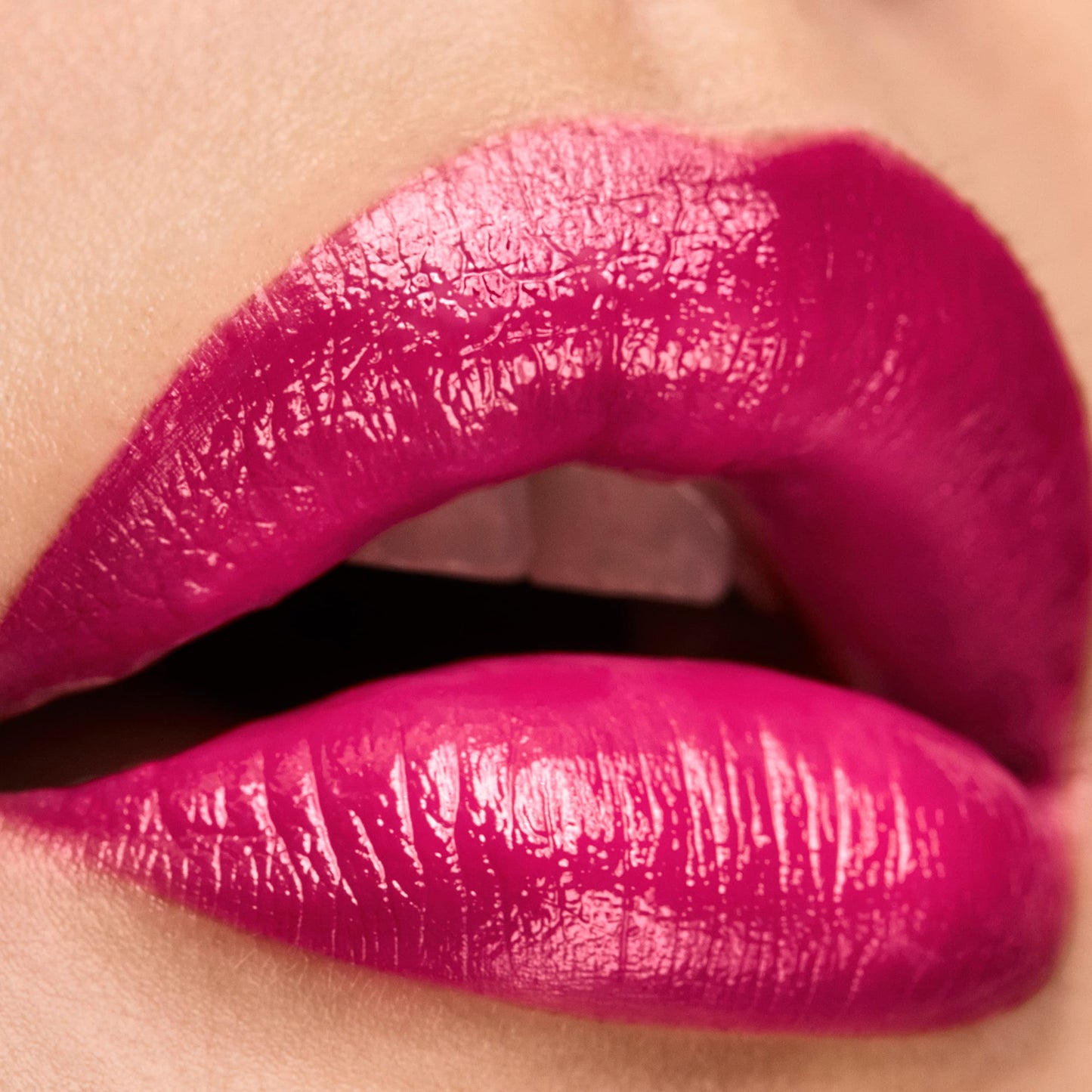 Elizabeth Arden Lipstick, Lip Color Makeup Enriched with Advanced Ceramide Complex, Vitamin E and Maracuja Oil, Boldly Fuchsia Beauty & Personal Care Elizabeth Arden