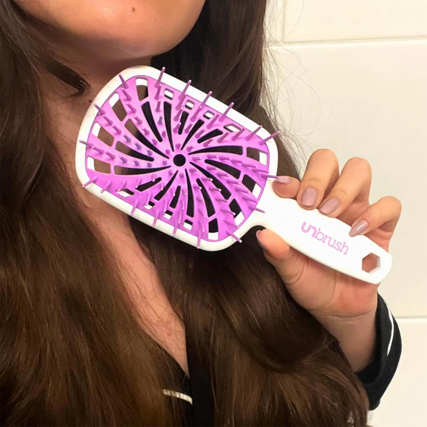 FHI Heat UNbrush Plus - Curly Hair Brush for Gentle & Effective Detangling on Wet or Dry Fragile Hair Types - Detangler Brush w/ 84 UltraFlex Beauty and Personal Care FHI Heat