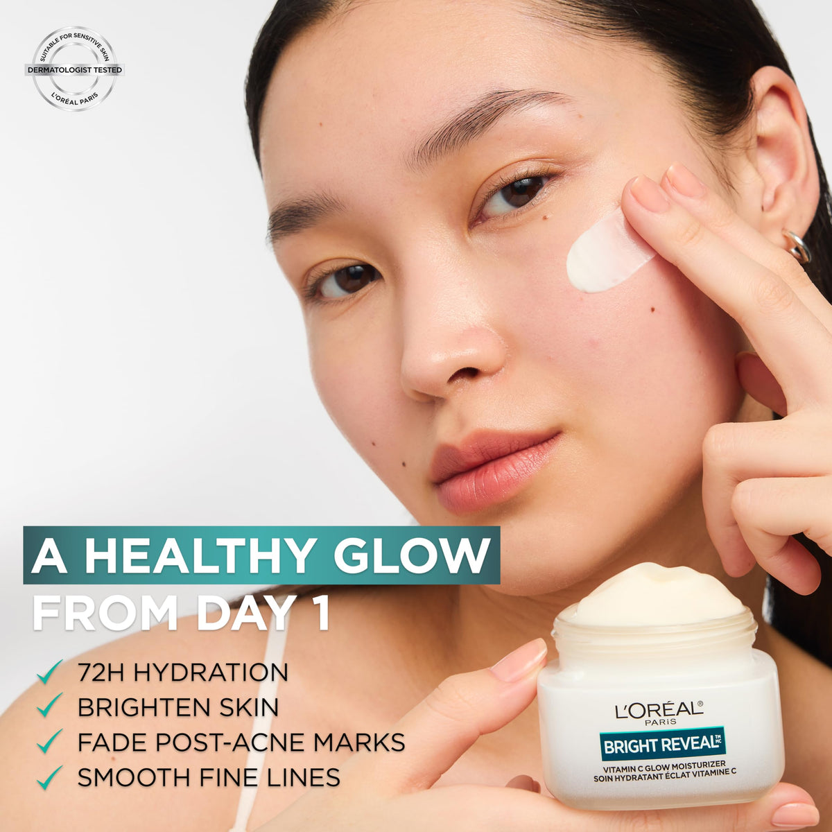 L'Oreal Paris Bright Reveal Vitamin C Glow Moisturizer, Supercharged Facial Moisturizer to Brighten Skin, Even Tone and Hydrate for 72HRs, Includes