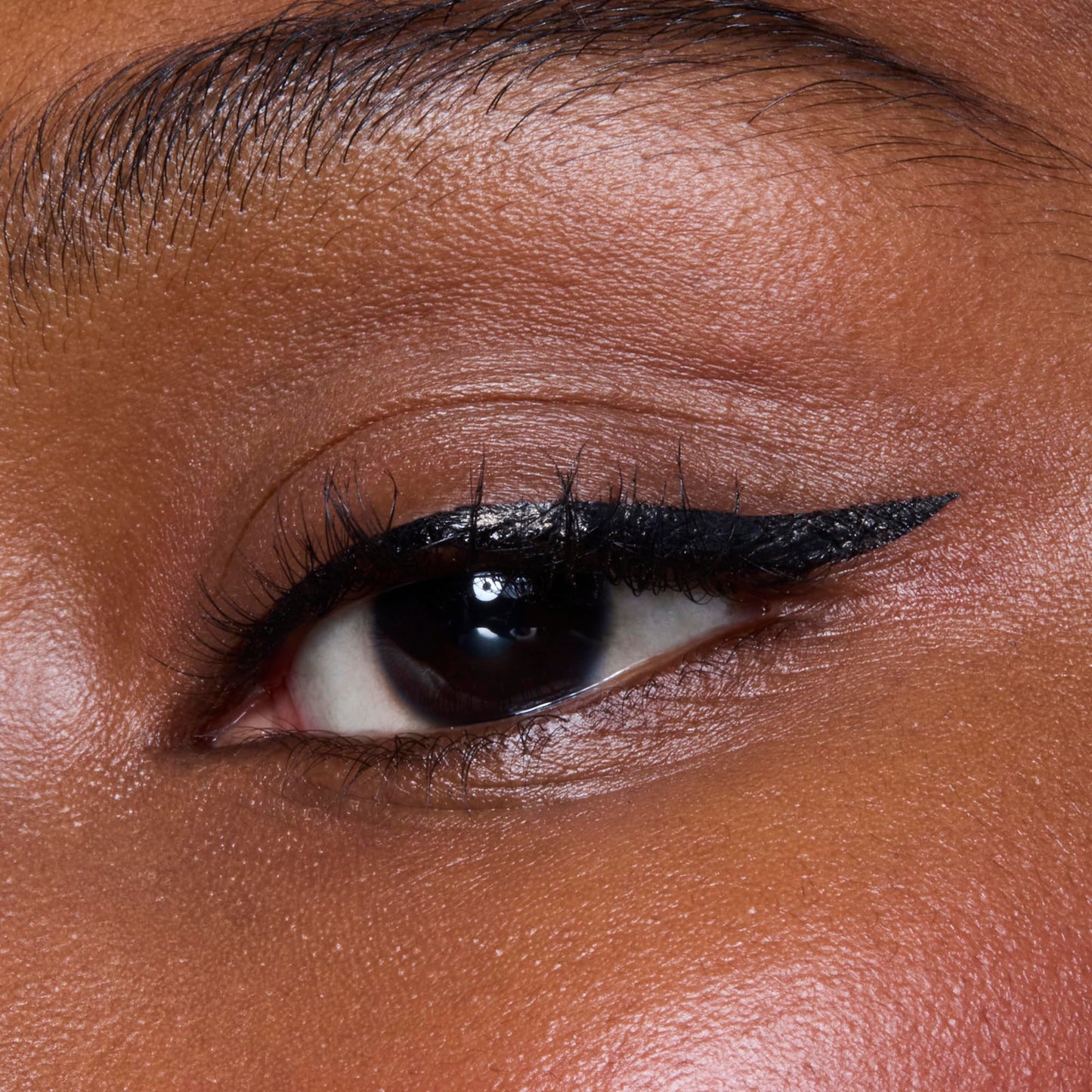 e.l.f. H2O Proof Eyeliner Pen, Felt Tip, Waterproof, Long-Lasting, High-Pigmented Liner For Bold Looks, Vegan & Cruelty-Free, Jet Black. 0.02 Fl Oz Beauty & Personal Care e.l.f.