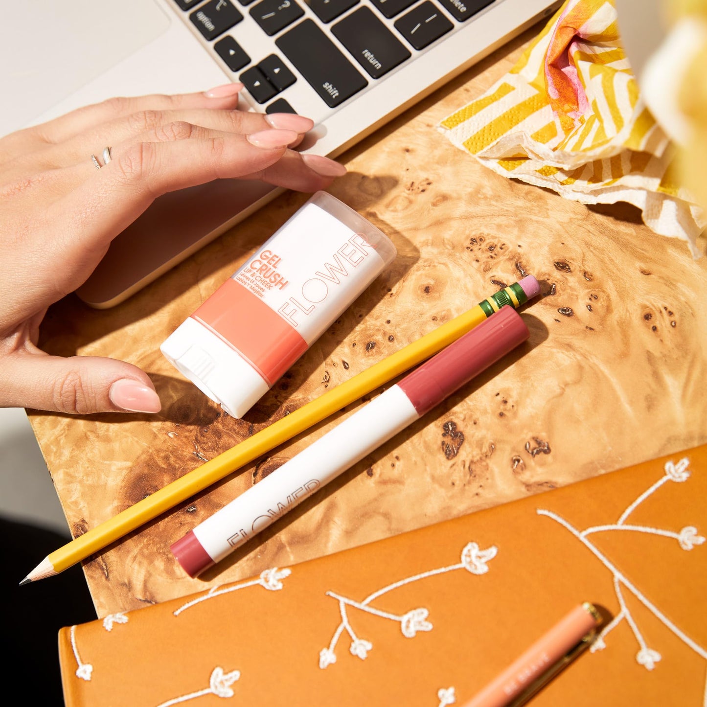 FLOWER BEAUTY By Drew Barrymore Scribble Stick Lip Liner + Eyeliner - Smooth Application + Blendable - 2-in-1 Lip + Eye Liner (Caramel) Beauty & Personal Care FLOWER