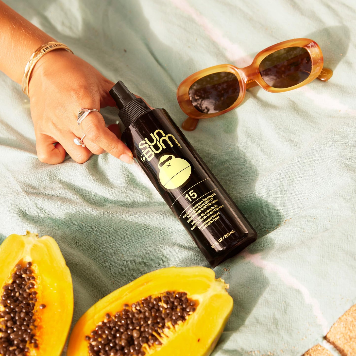 Sun Bum SPF 15 Moisturizing Tanning Oil - Vegan and Hawaii 104 Act Compliant (Octinoxate & Oxybenzone Free) - Broad Spectrum Moisturizing - UVA/UVB Beauty & Personal Care Sun Bum