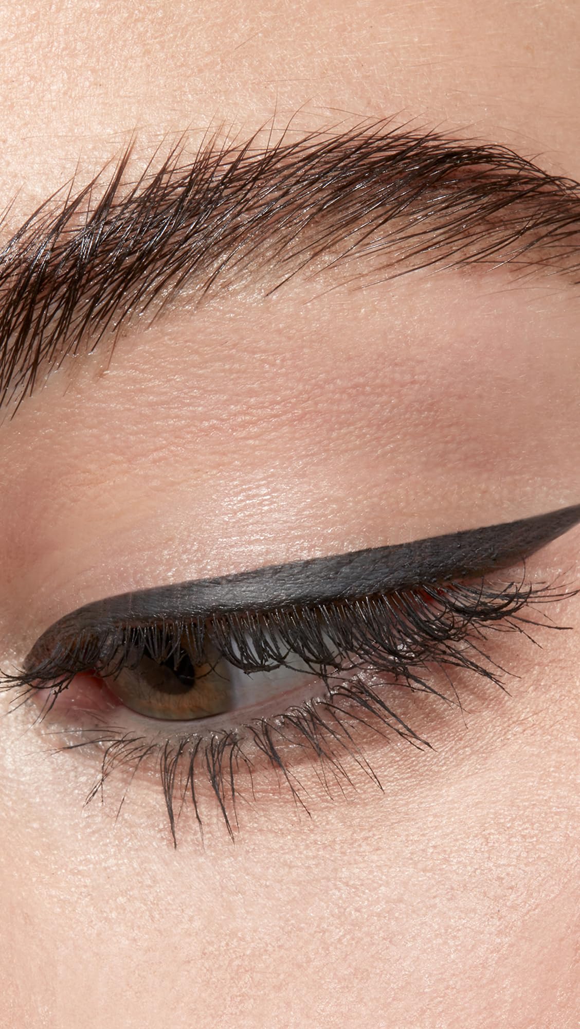 stila Waterproof Liquid Eye Liner, Stay All Day Makeup with Fine Brush Tip | Lasting Satin Finish, Smudge-Proof & Transfer-Resistant Beauty & Personal Care stila