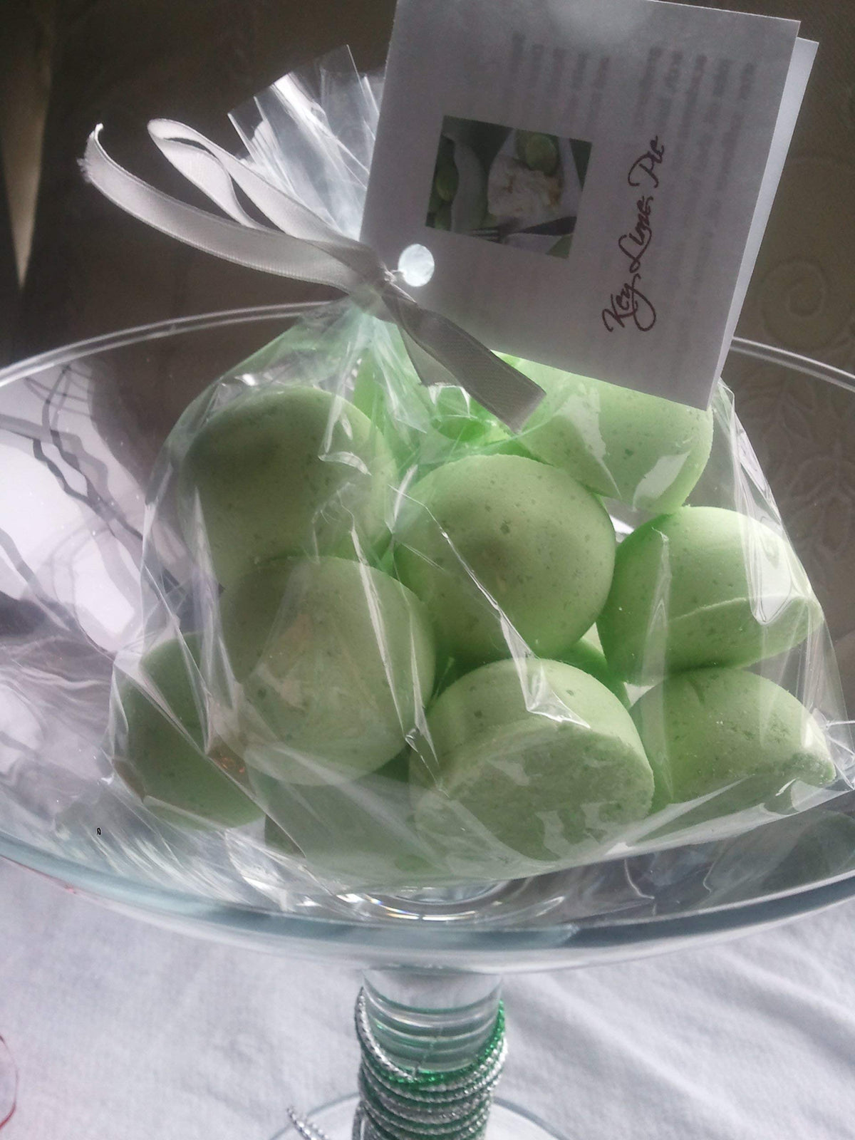 SpaPure CUCUMBER MELON Bath Bomb - 14 Bath Fizzies with Shea Butter, Ultra Moisturizing (12 Oz) ...Great for Dry Skin (Cucumber Melon FBA) Beauty & Personal Care Spa Pure