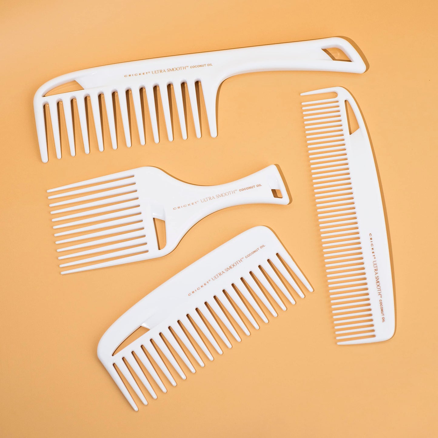 Cricket Ultra Smooth Coconut Conditioning Comb - Infused with Coconut Oil & Keratin for Frizz-Free Shine and Hydration, Ideal for Mid-Length, Thick Beauty & Personal Care Cricket