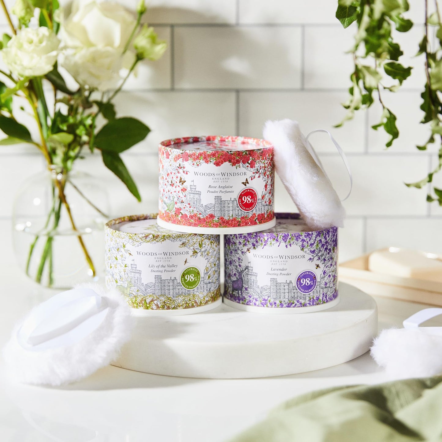 Woods Of Windsor Lily Of The Valley Body Dusting Powder With Puff for Women, 3.5 Ounce Beauty & Personal Care Woods of Windsor