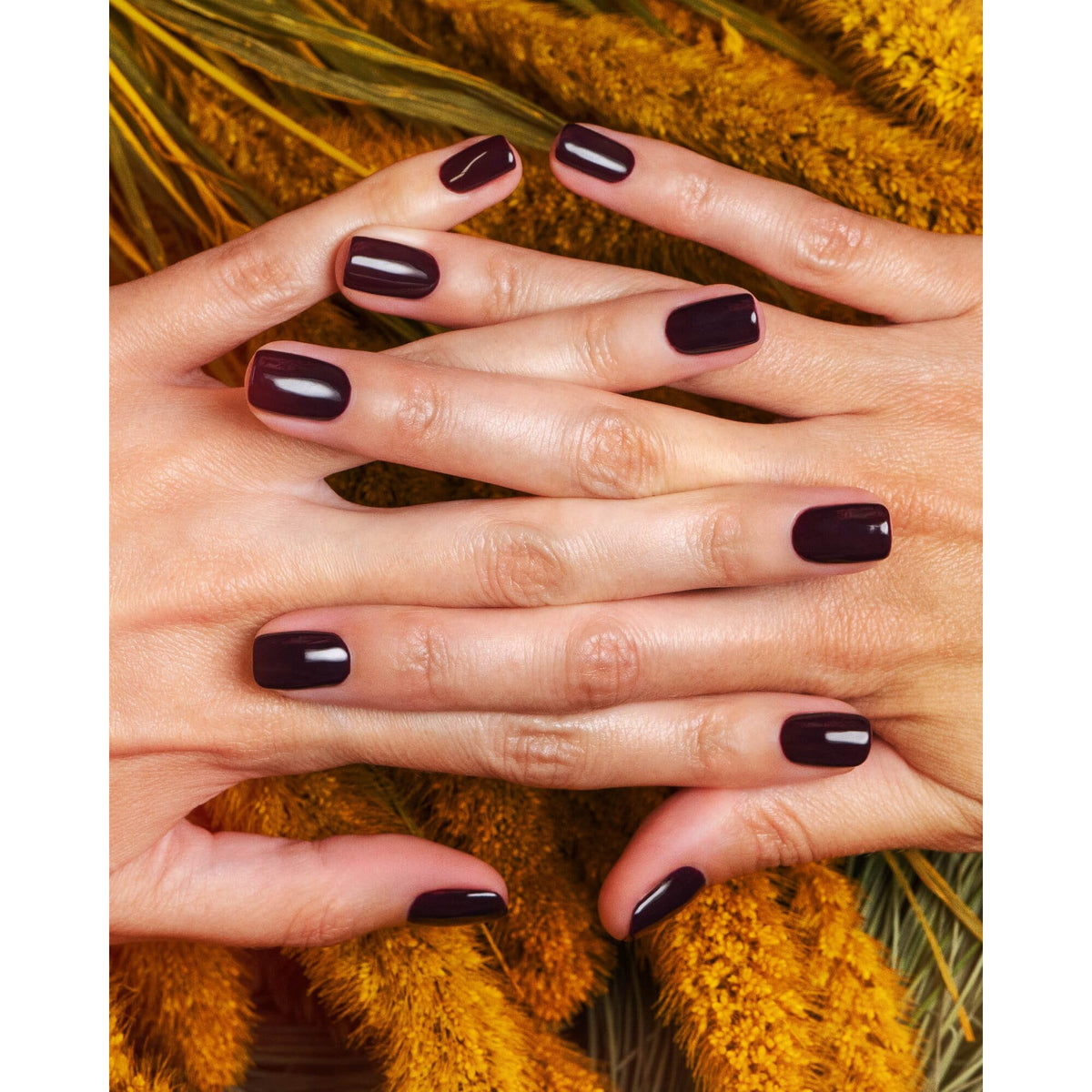 Morgan Taylor Professional Lacquer Nail Polish - Love Me Like A Vamp, 15 mL