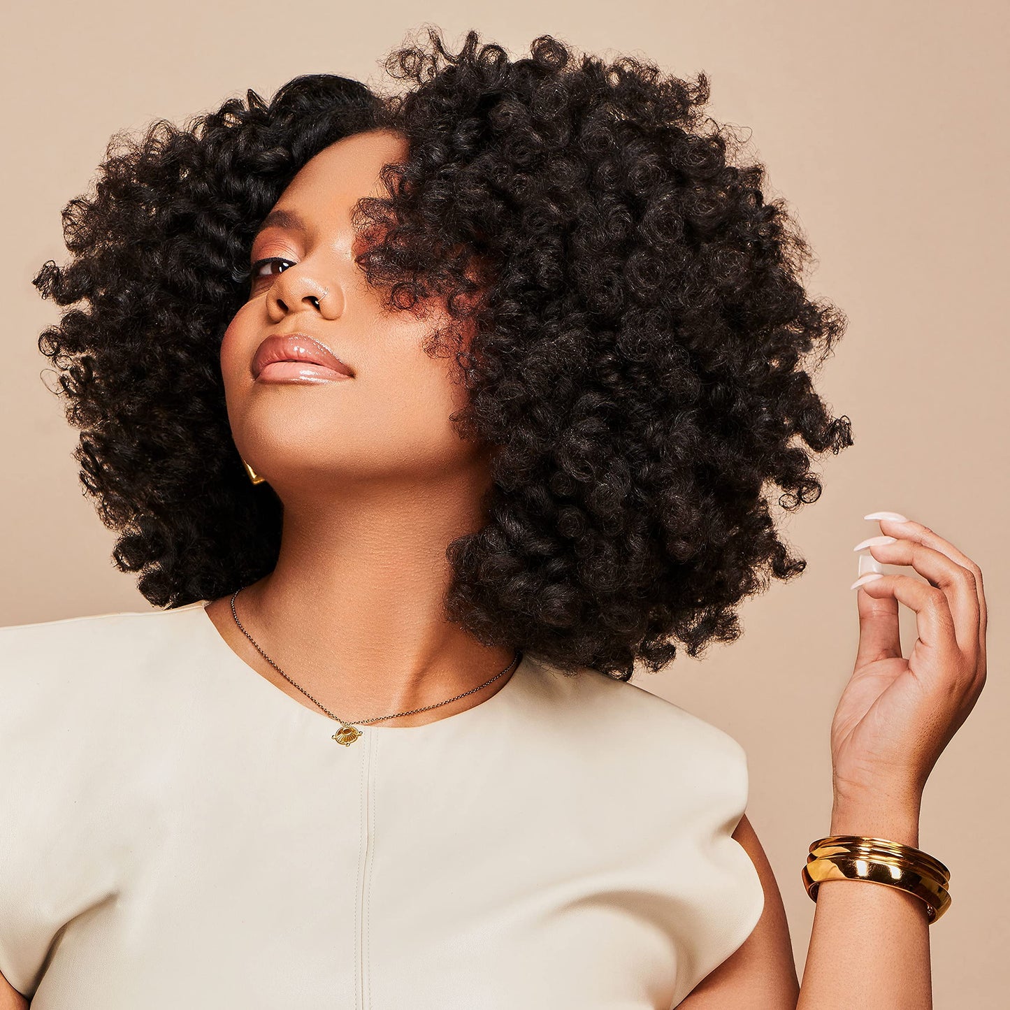 African Pride Moisture Miracle Maximum Hold Edge & Hair Styling Wax, Enriched with Aloe & Coconut, Controls Edges while Nourishing & Protecting Beauty & Personal Care African Pride