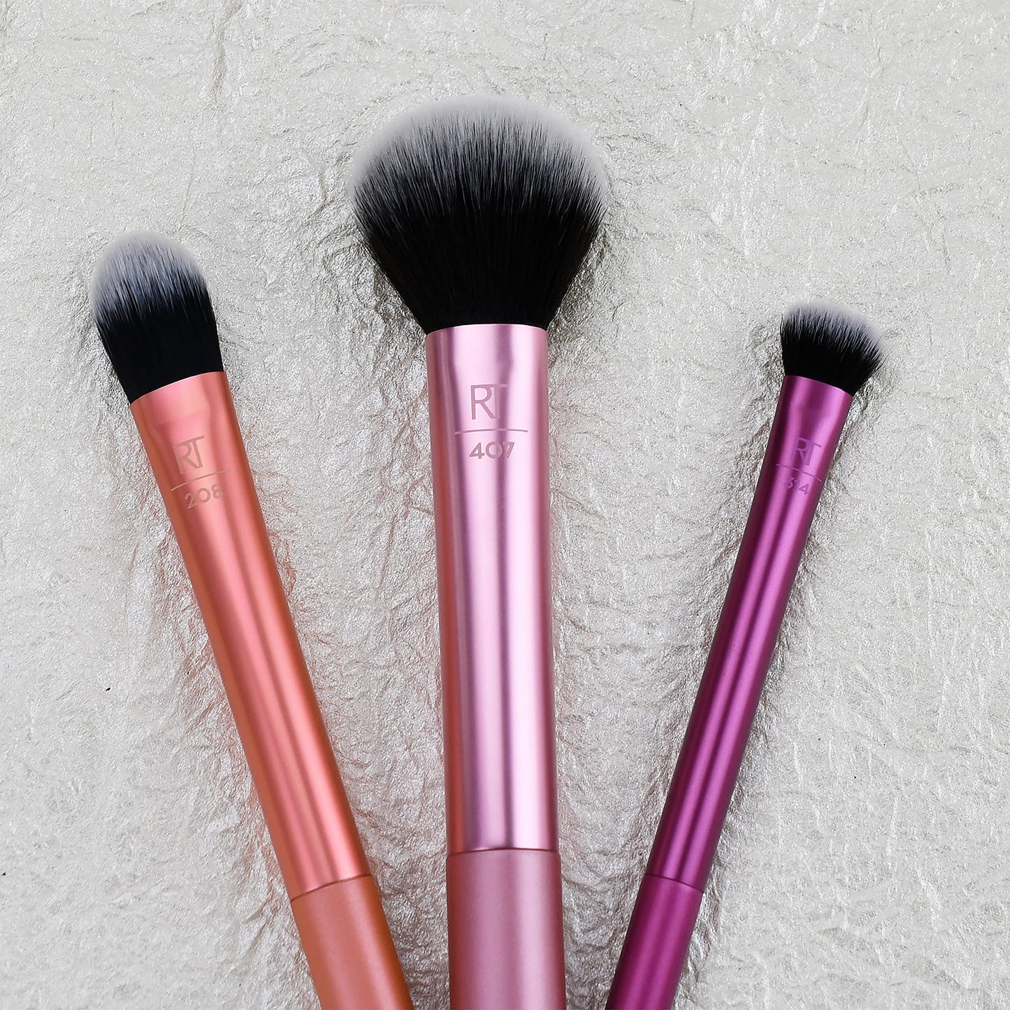 Real Techniques Travel Essentials Makeup Brush Kit, Makeup Brushes, Perfect For On The Go, Multicolored, Vegan Synthetic Makeup Brush Bristles, 4 Beauty & Personal Care Real Techniques