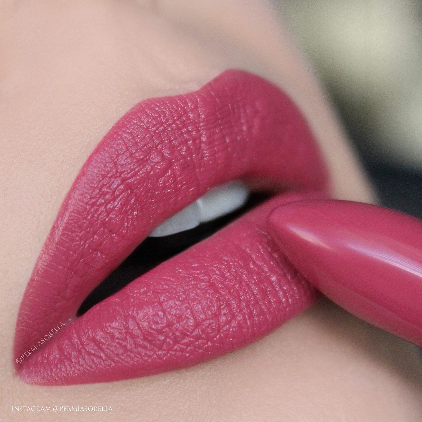 Youngblood Mineral Cosmetics Natural Mineral Creme Lipstick (Envy) Beauty & Personal Care Youngblood