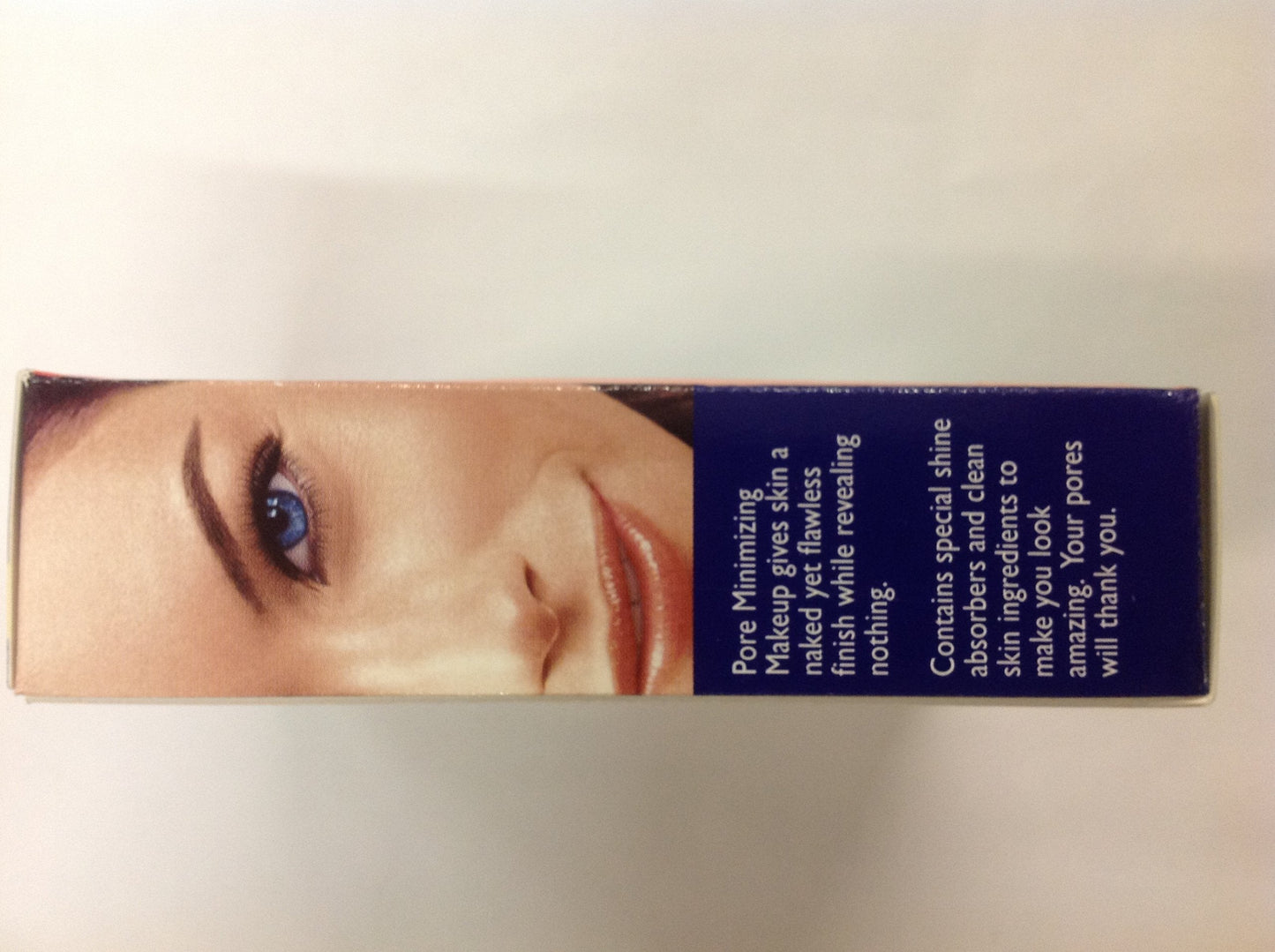 Sally Hansen Pore Minimizing Makeup (Nude Tan) with Bonus Brush 1.00 Oz Beauty & Personal Care Sally Hansen