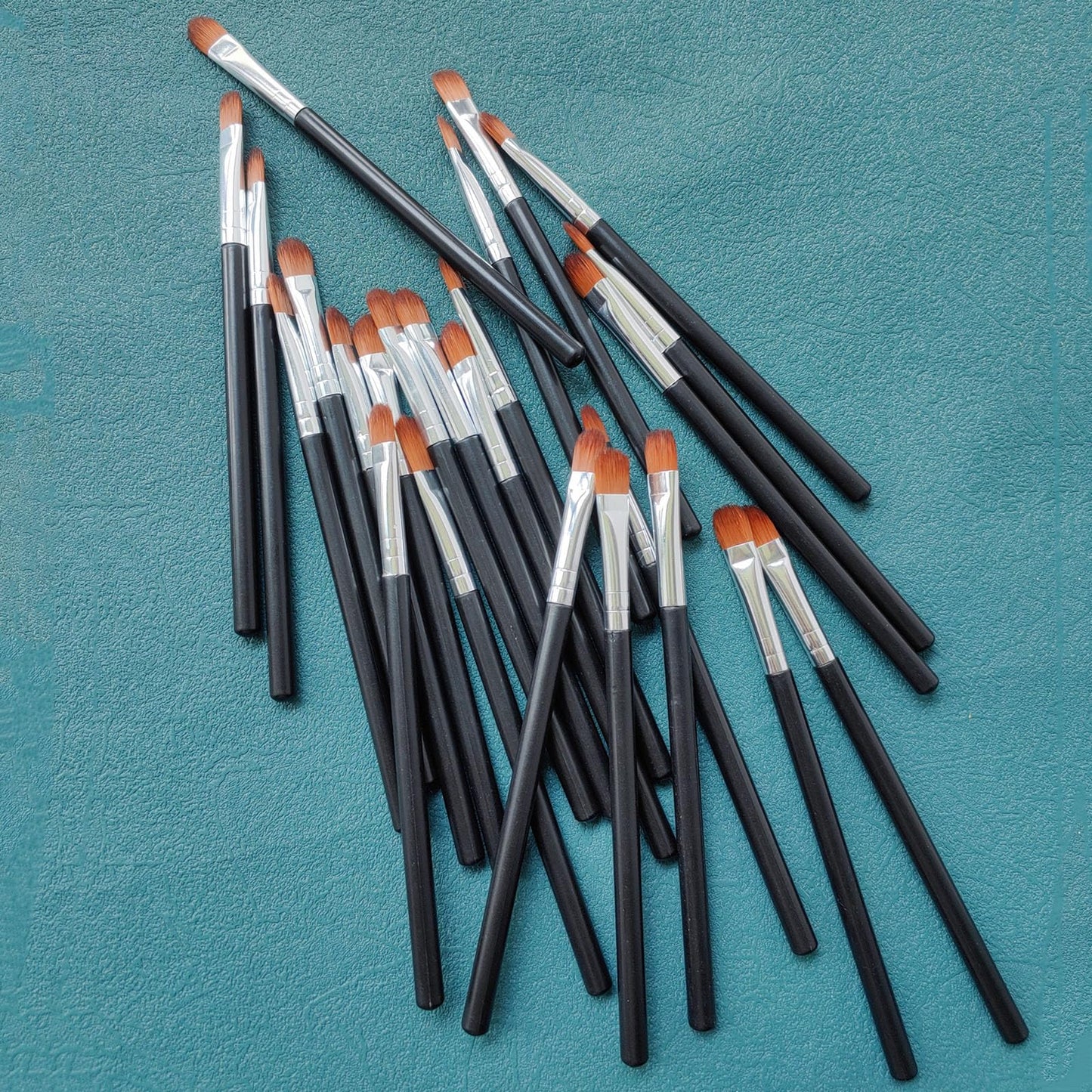HYMAOME 50pcs Synthetic Eye Shadow Brushes, Blending Brush, Smudging/Shading Eyes Applicator, Black Beauty & Personal Care HYMAOME