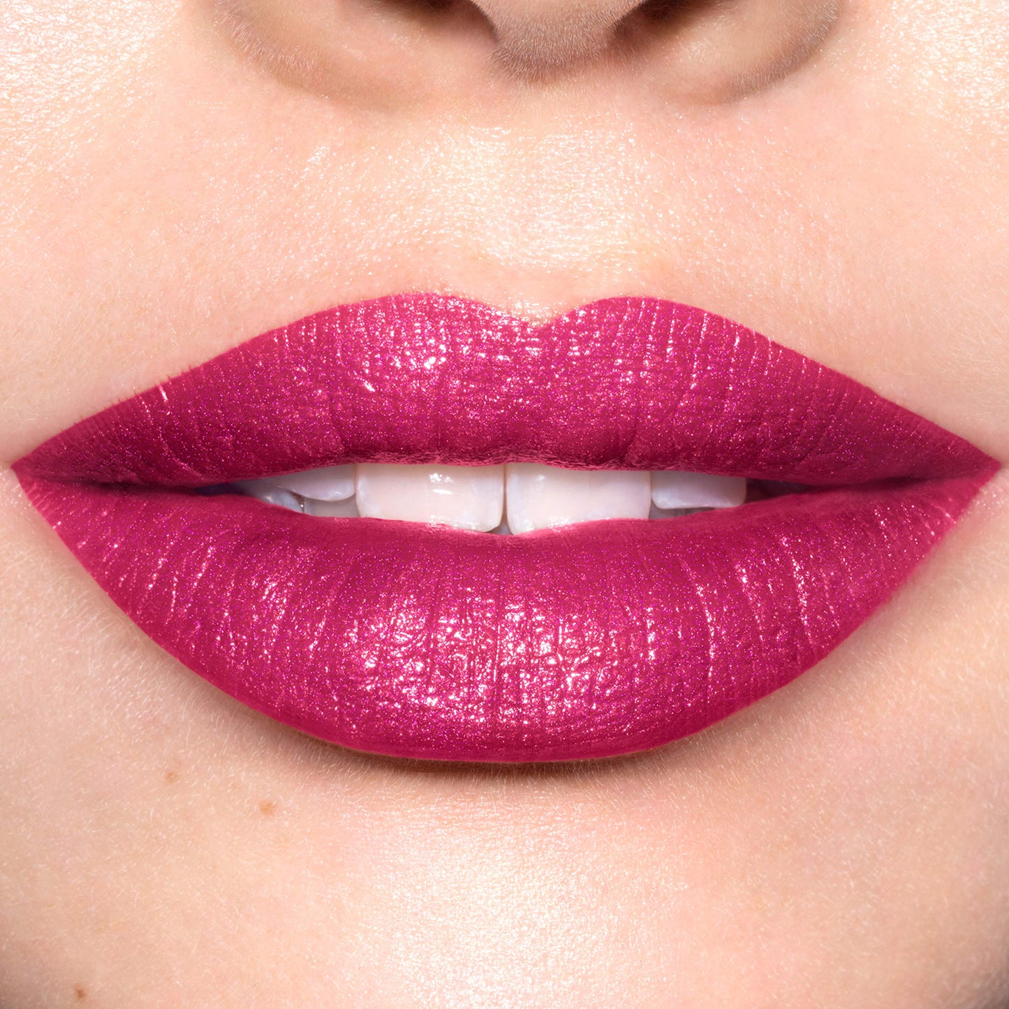 Revlon Super Lustrous Lipstick, Creamy Formula For Soft, Fuller-Looking Lips, Moisturized Feel, 657 Fuchsia Fusion, 0.15 oz Beauty & Personal Care REVLON