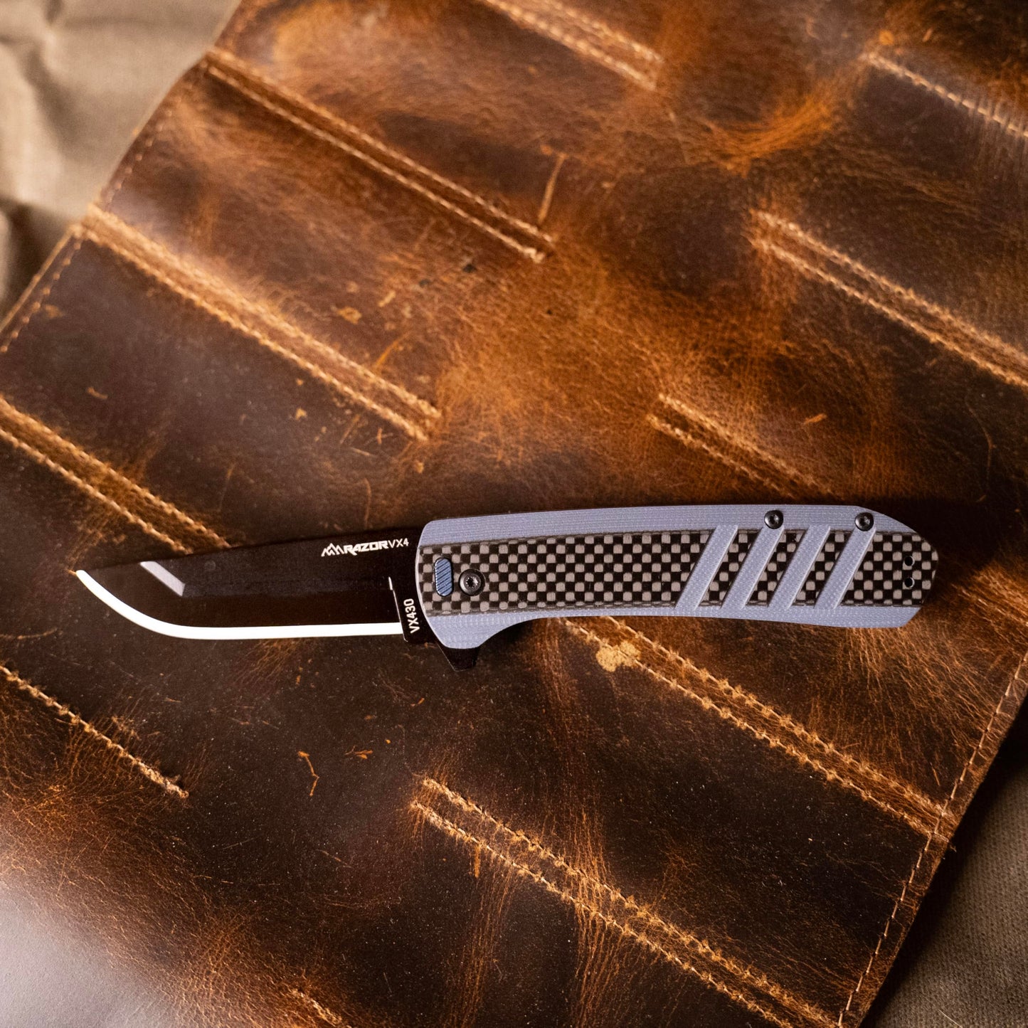OUTDOOR EDGE Razor VX4 - Carbon Fiber Over Blue G10 with Black Drop Point - Replaceable Blade EDC Folding Pocket Knife - 3" Blade, Ceramic Ball Beauty and Personal Care OUTDOOR EDGE