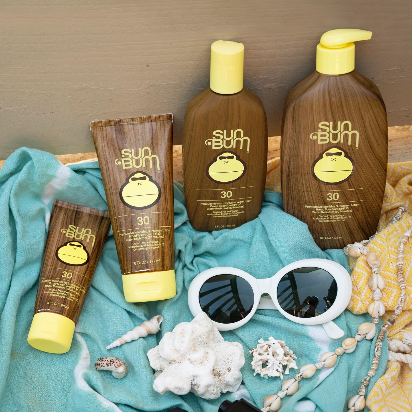 Sun Bum Original SPF 30 Sunscreen Body Lotion - Broad Spectrum Moisturizing Sunscreen with Vitamin E - Hawaii 104 Act Compliant (Made without Beauty & Personal Care Sun Bum