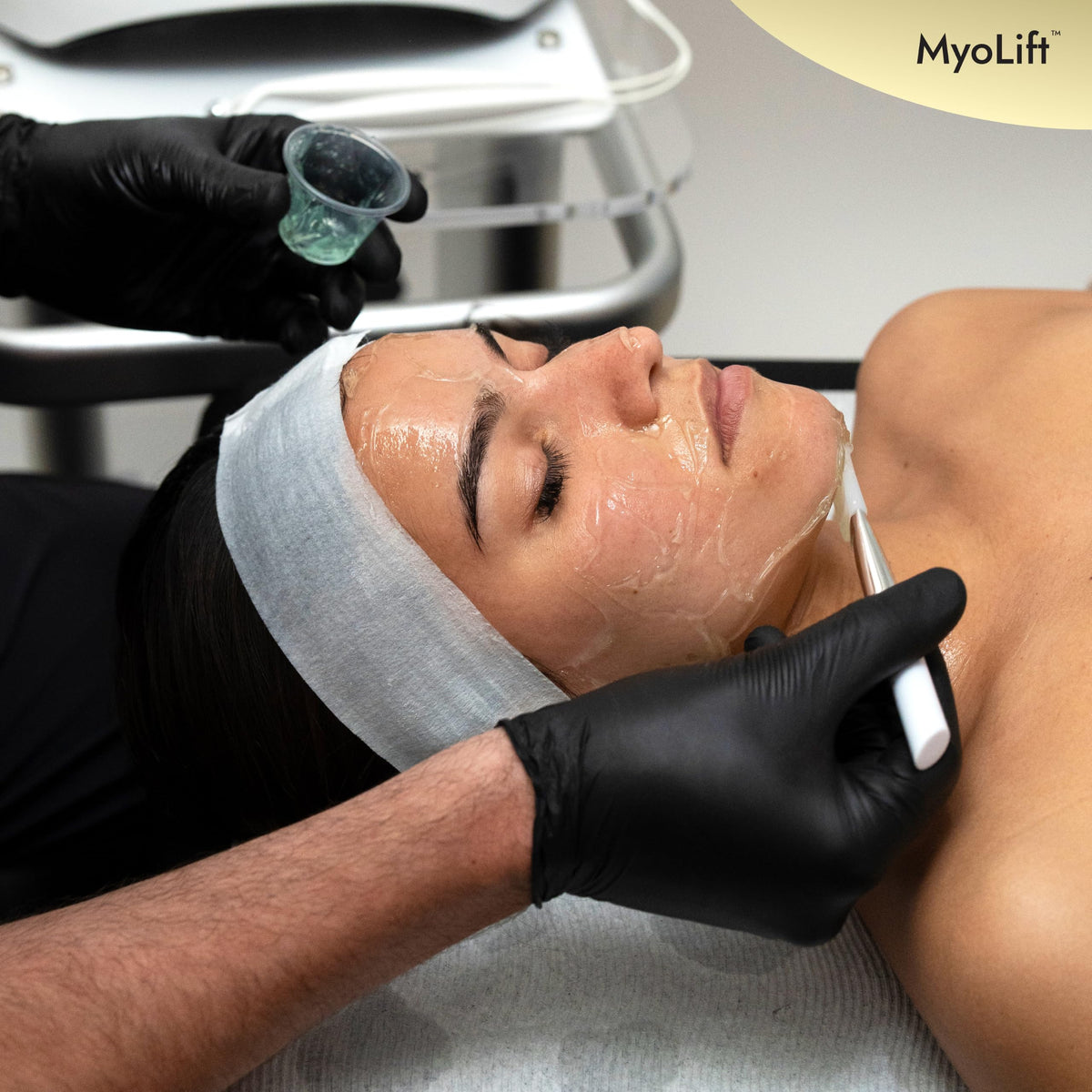 MyoLift 7eWellness Applicator Silicon Brush - Mask applicator for Facial Skincare, Reusable brush for Anti Aging mask, Soft & Durable Face Mask