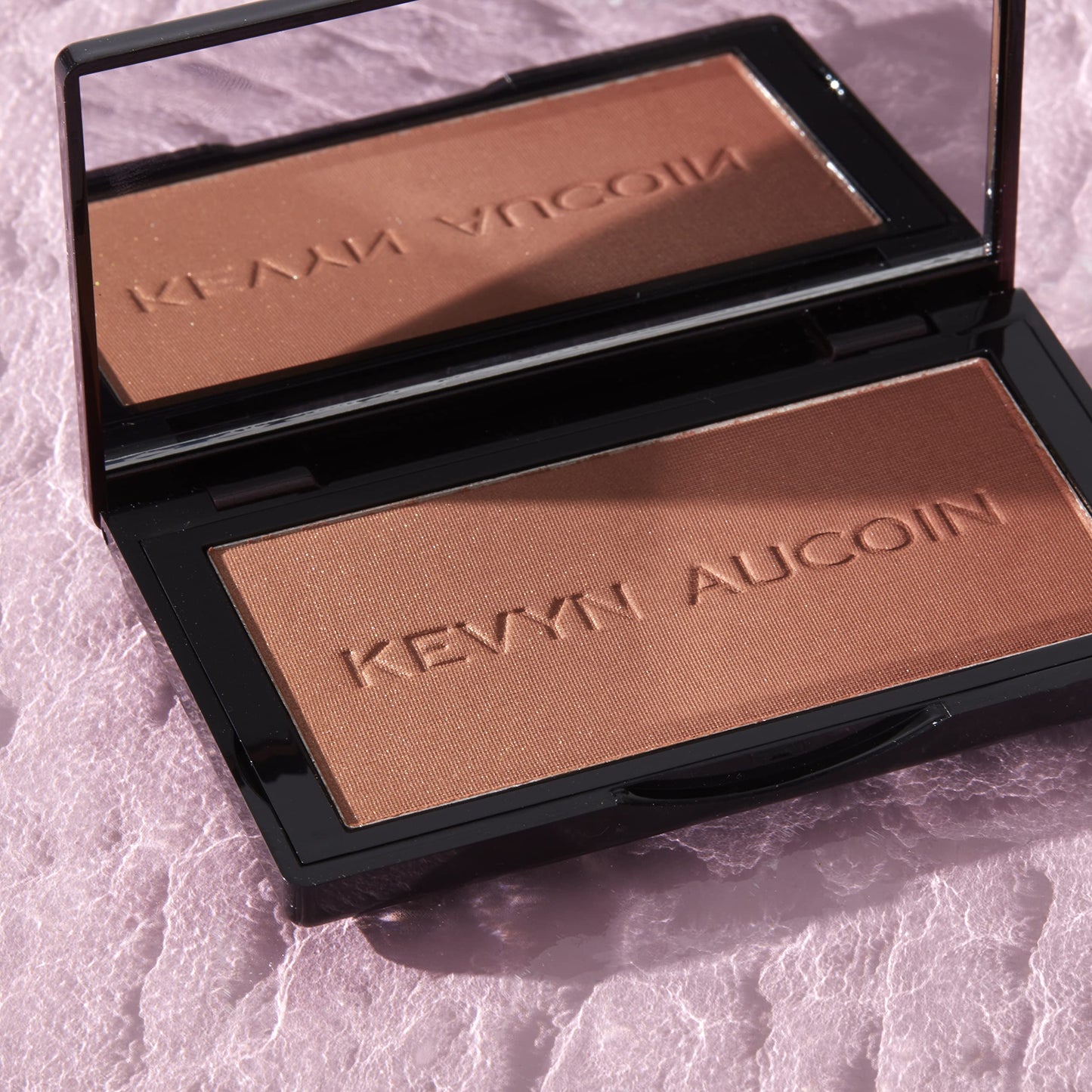 Kevyn Aucoin The Neo-Bronzer, Dusk Medium: 3 in 1 makeup palette. Highlighter, blush & bronzer in one smooth gradient makeup compact. Shimmer & matte Beauty & Personal Care Kevyn Aucoin