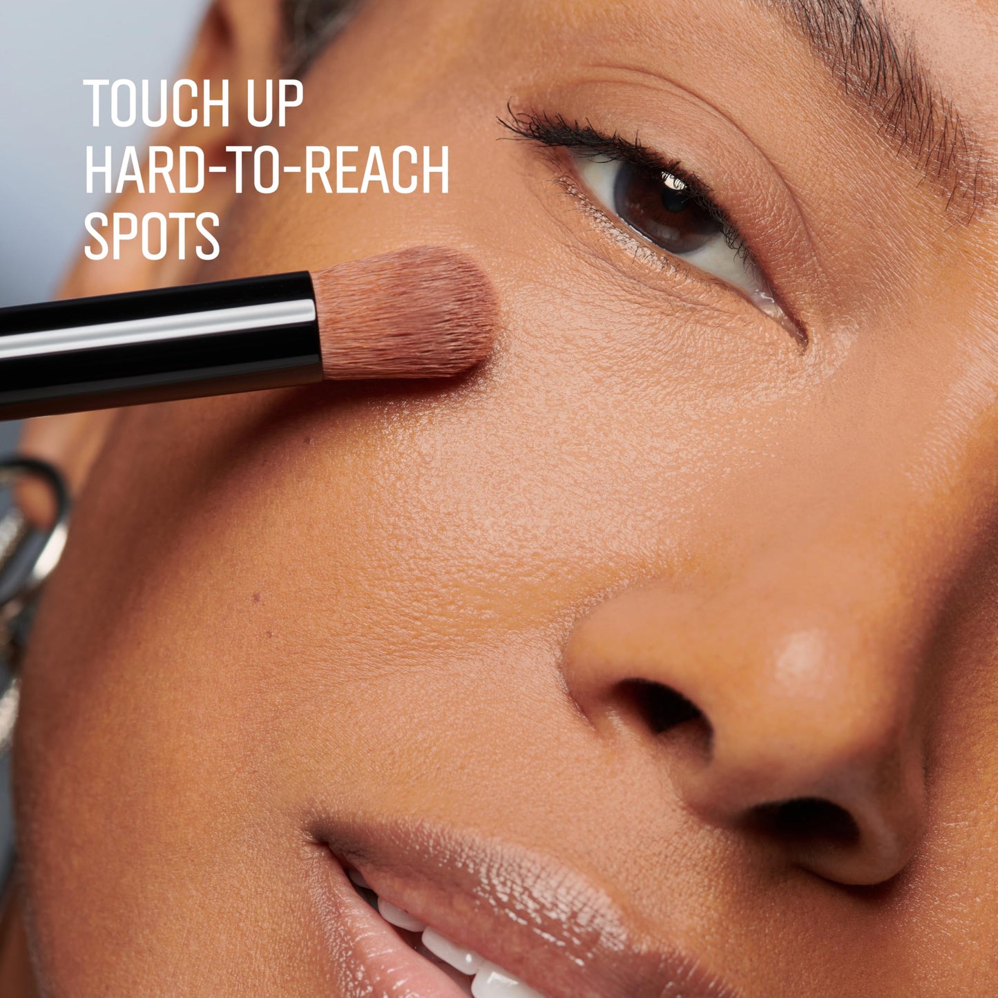 Bobbi Brown Full Coverage Touch-Up Brush | Angled & Precise Makeup Face Brush for Applying & Blending Foundation or Concealer Beauty & Personal Care Bobbi Brown