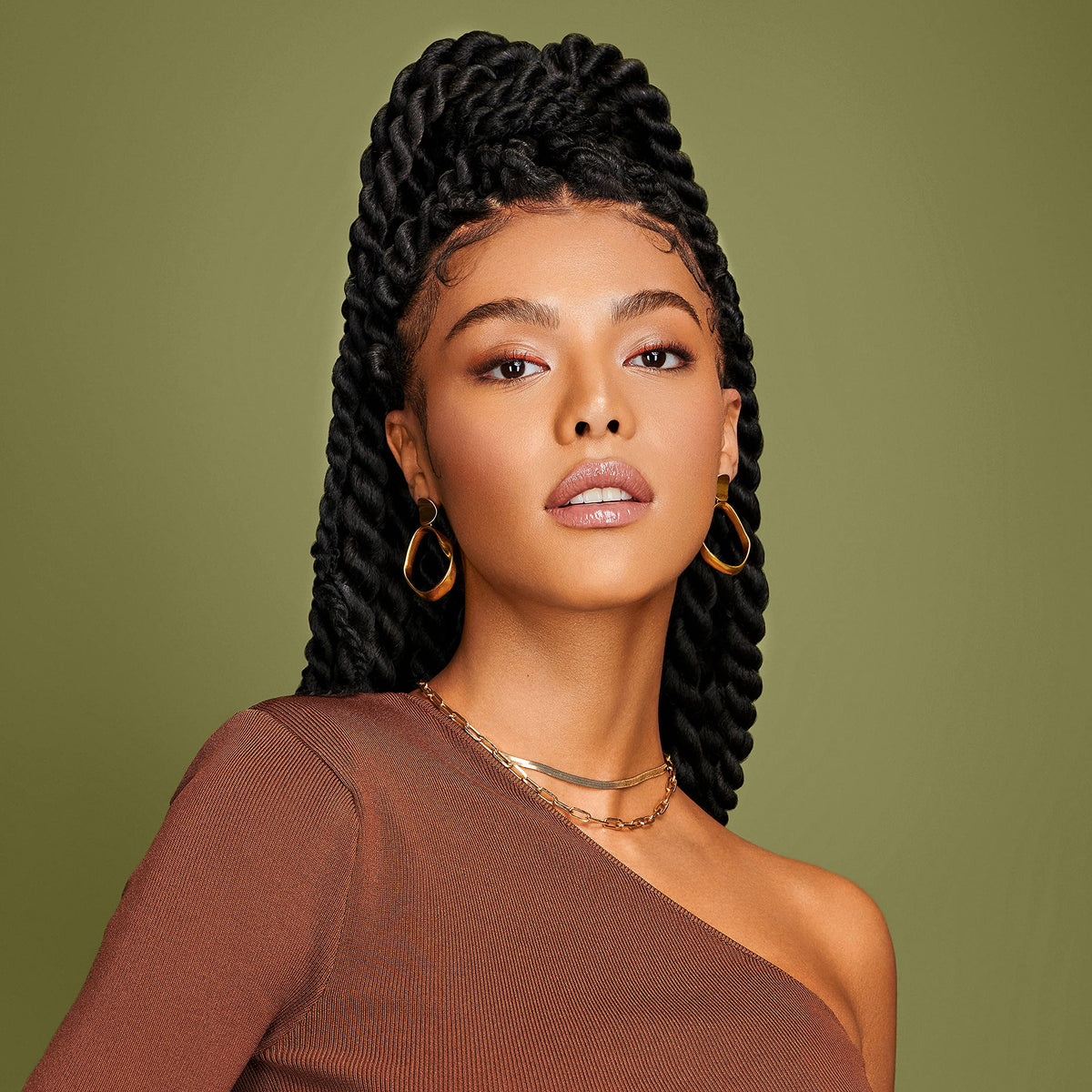 African Pride Olive Miracle Weightless Heat Protection & Hair Shine Mist, Fights Humidity & Shields Against Heat Damage, Enriched with Olive & Tea Beauty & Personal Care African Pride