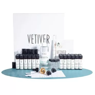 Vetiver Aromatics Deluxe Perfume Kit