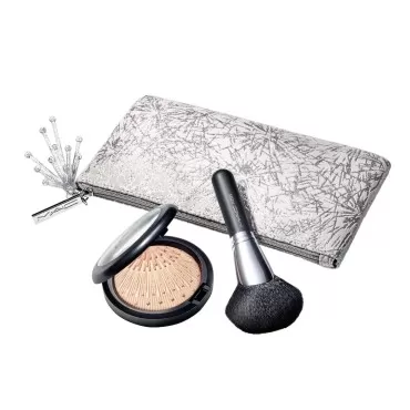 M.A.C Firelit Kit: Champagne