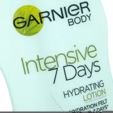 Garnier Intensive 7 Days Hydrating Lotion With Aloe Vera 400ml