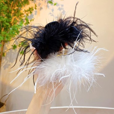 2Pcs Artificial Ostrich Feathers Hair Claw Clips Strong Hold Nonslip Hair Jaw Clips Barrettes Hairgrip Clamp Hair Styling Accessories for Girls Women Ladies, Black and White